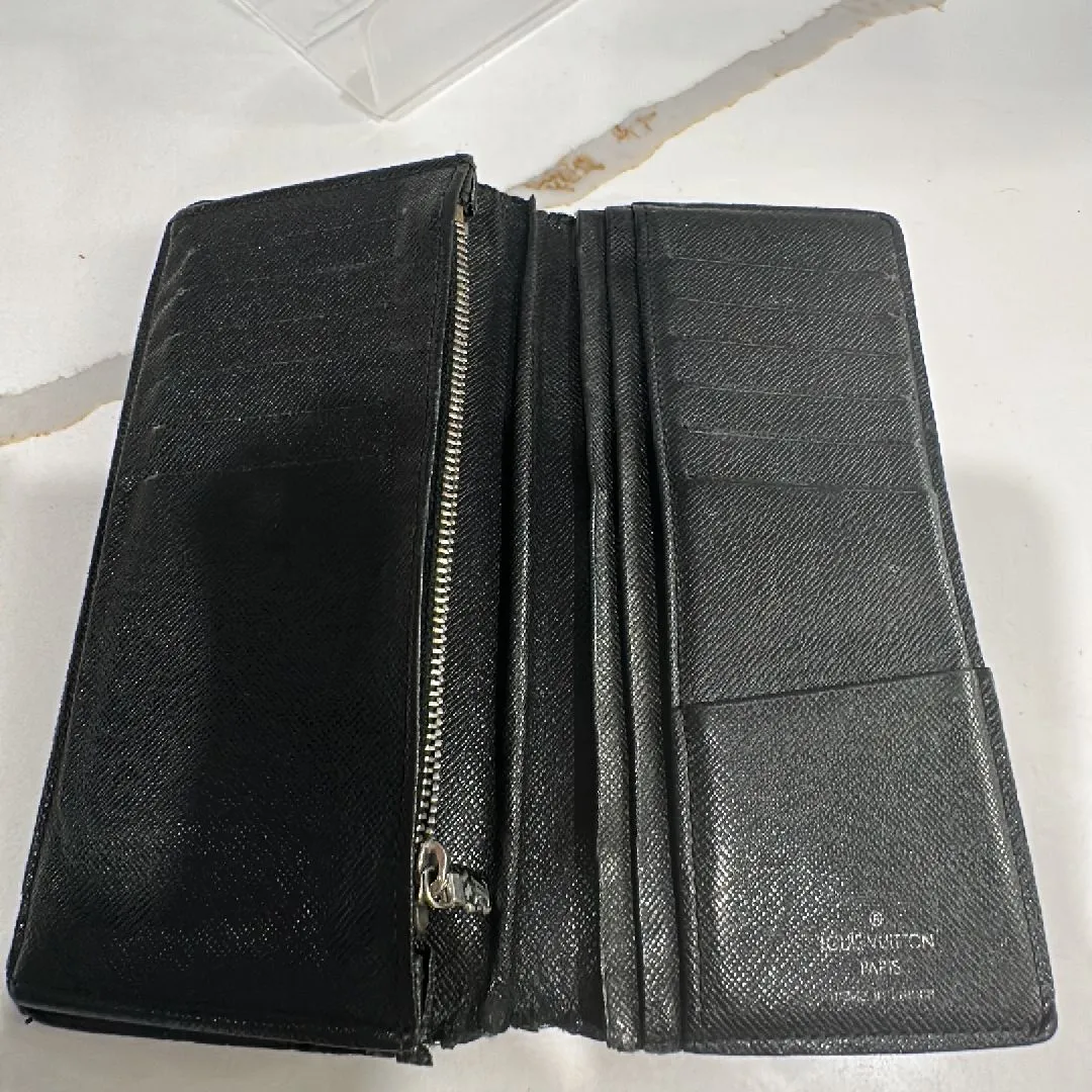 Listing Image Blurred Background