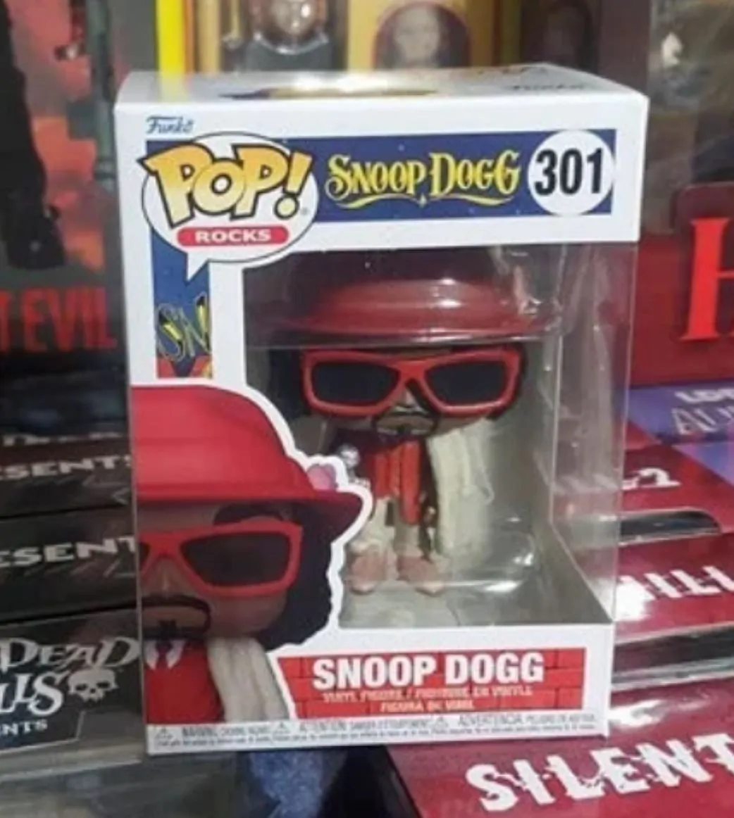 Product image for Snoop Dogg with Fur Coat Pop! Vinyl Figure