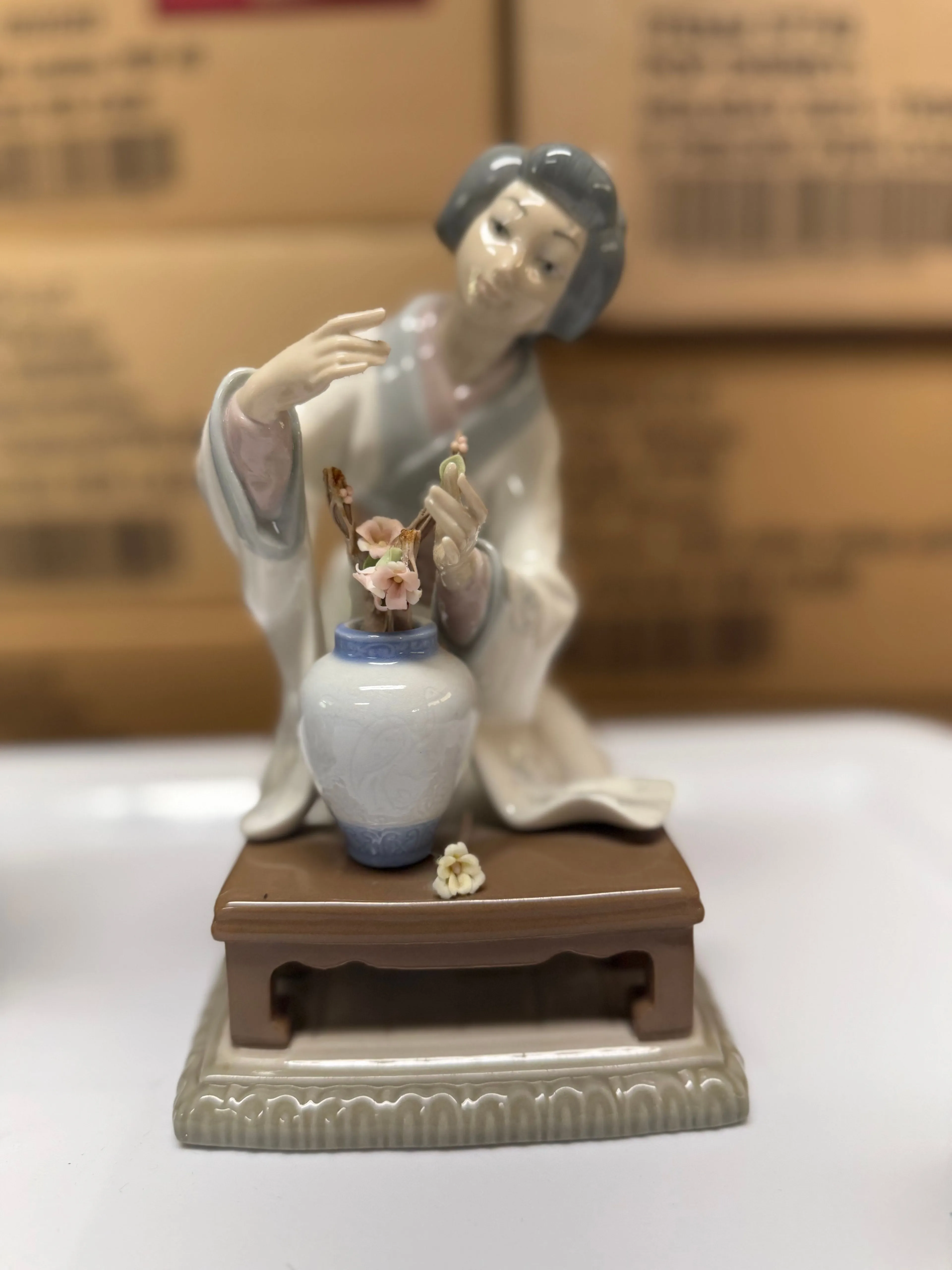 Product image for Classic Vtg Lladro Porcelain Figurine Geisha Flower Girl Mkd #4840 Ret 1988 LOOK