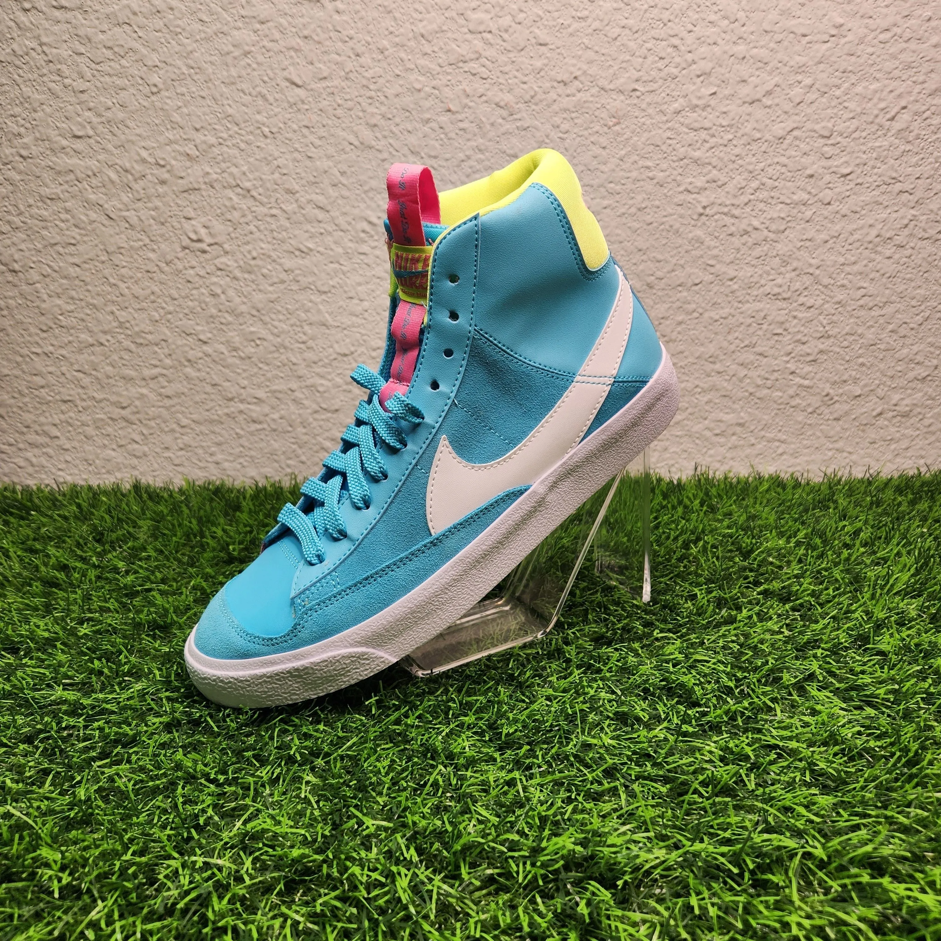 Nike Blazer Mid '77 (GS) Shoes Size 7Y Baltic Blue/Pink Glow Style