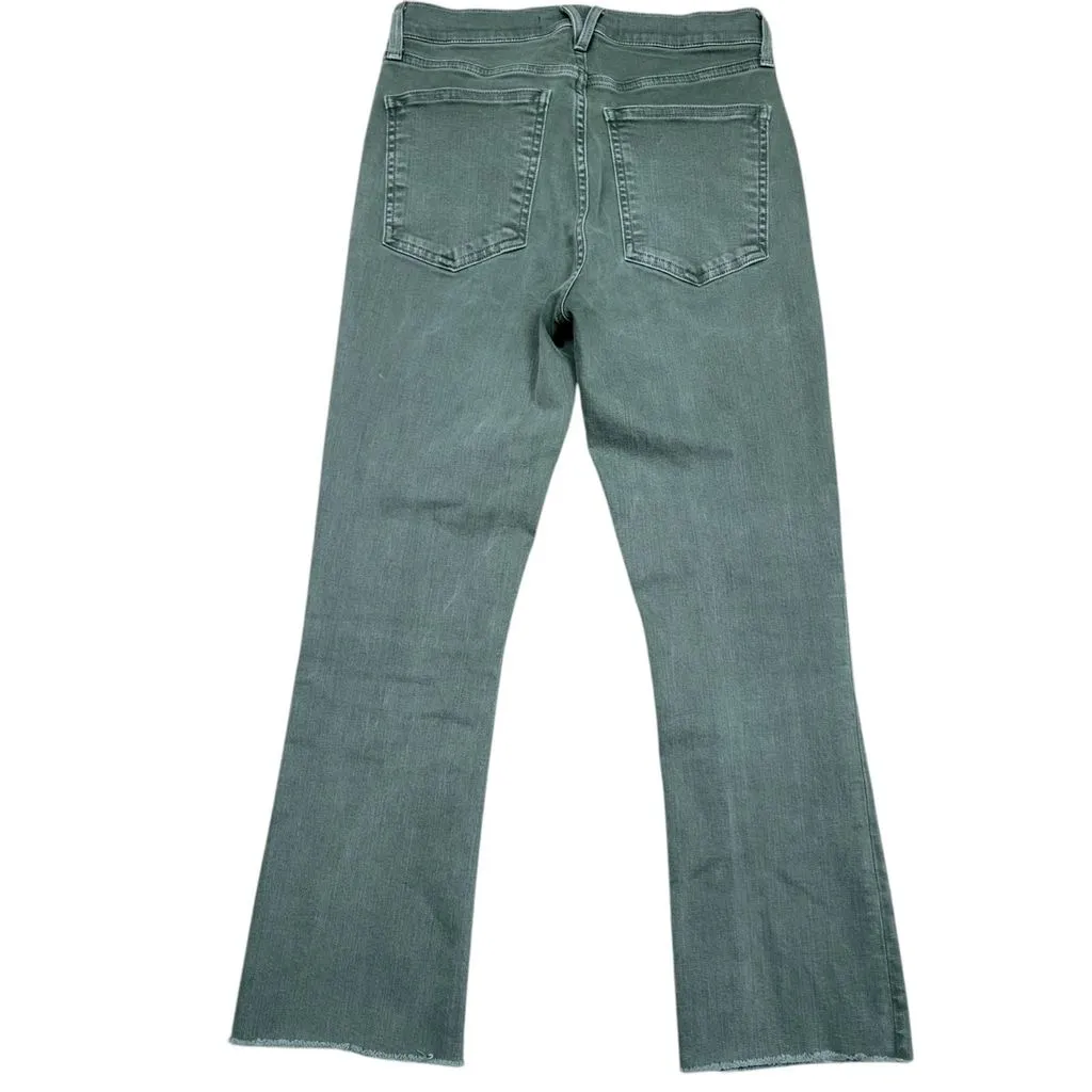 Listing Image Blurred Background