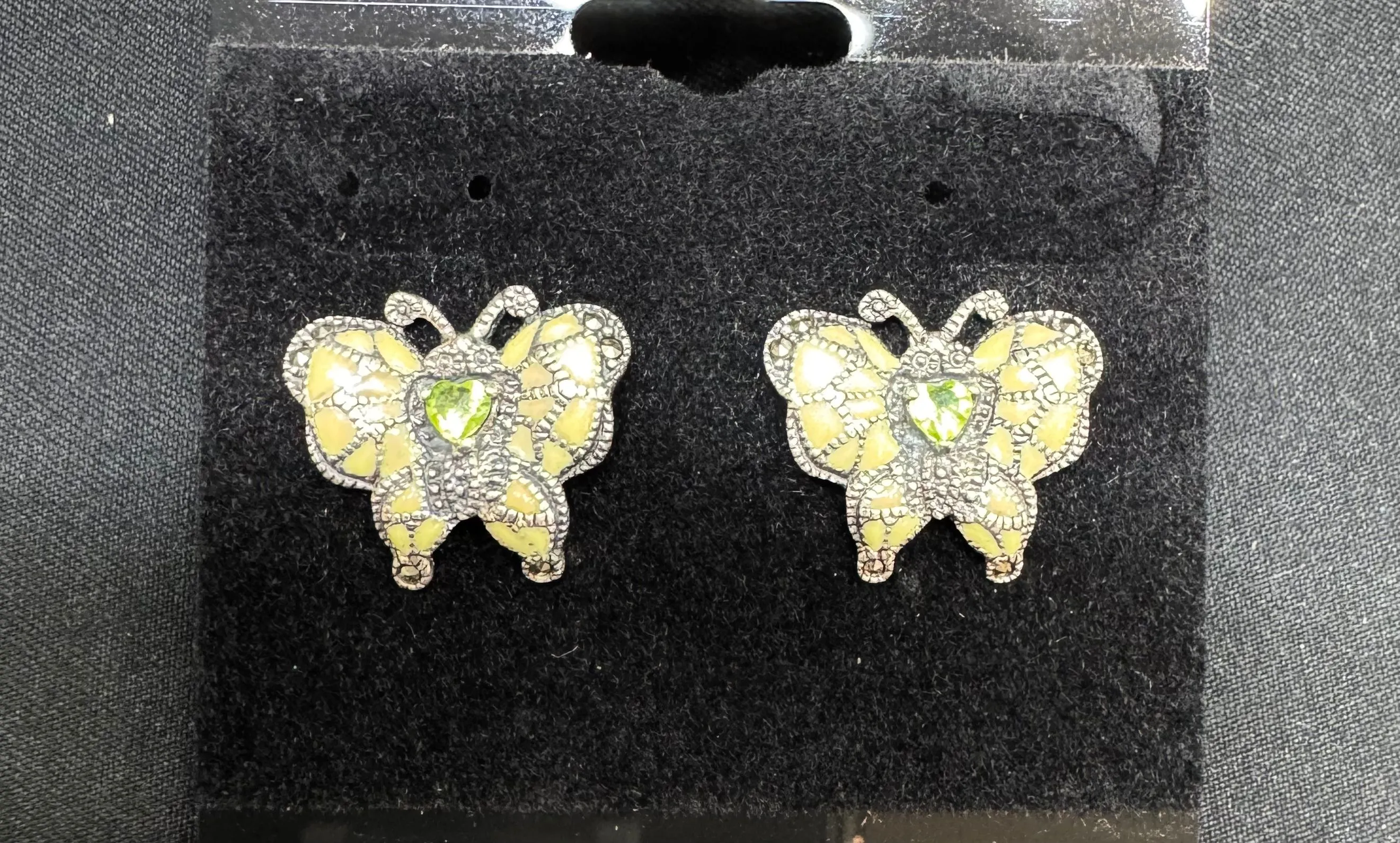 Product image for Butterfly round green earrings