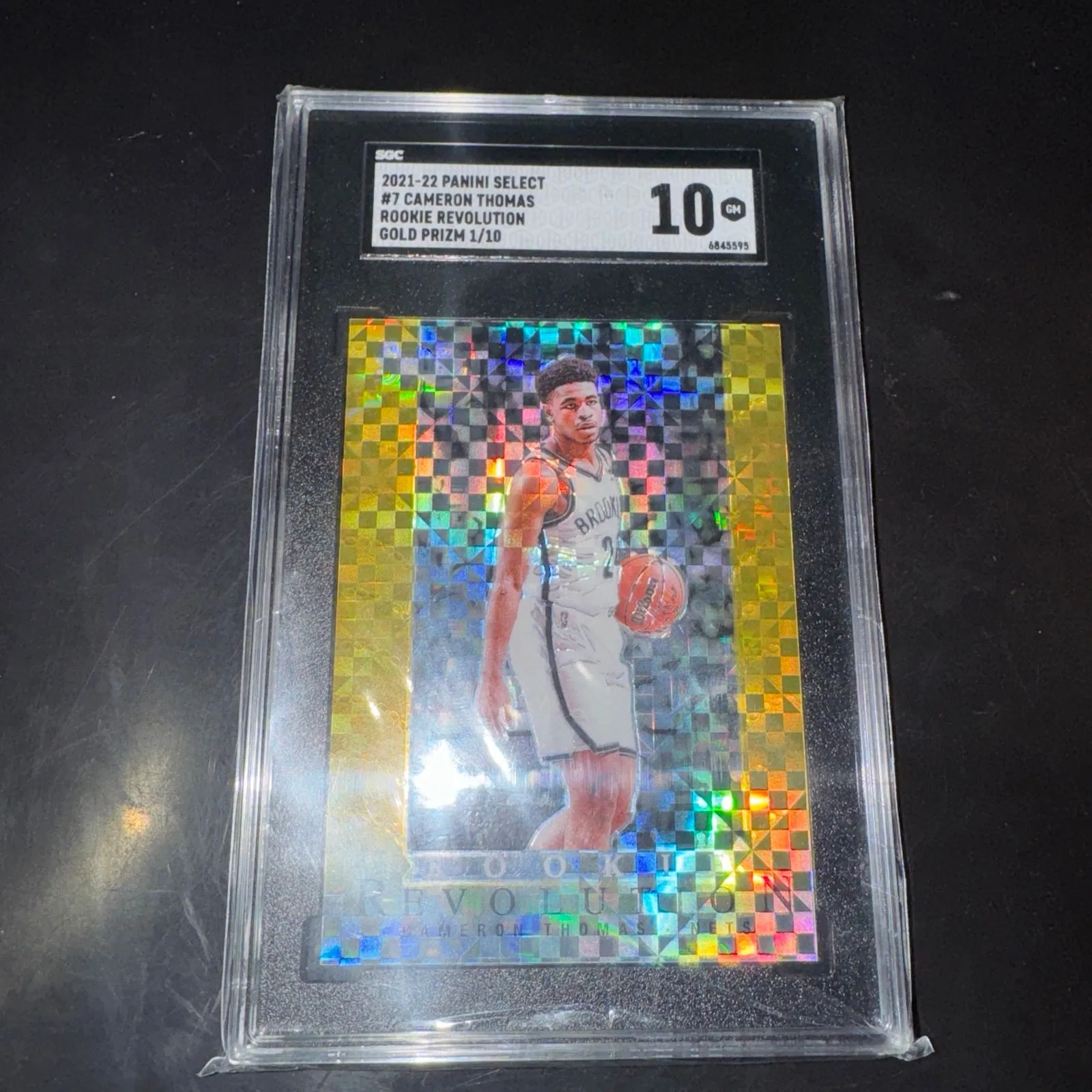 Product image for SGC GM 10 2021-22 PANINI SELECT #7 CAMERON THOMAS ROOKIE REVOLUTION GOLD PRIZM 1/10