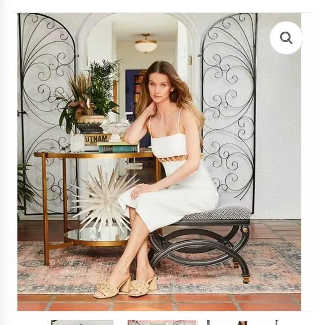 Listing Image Blurred Background