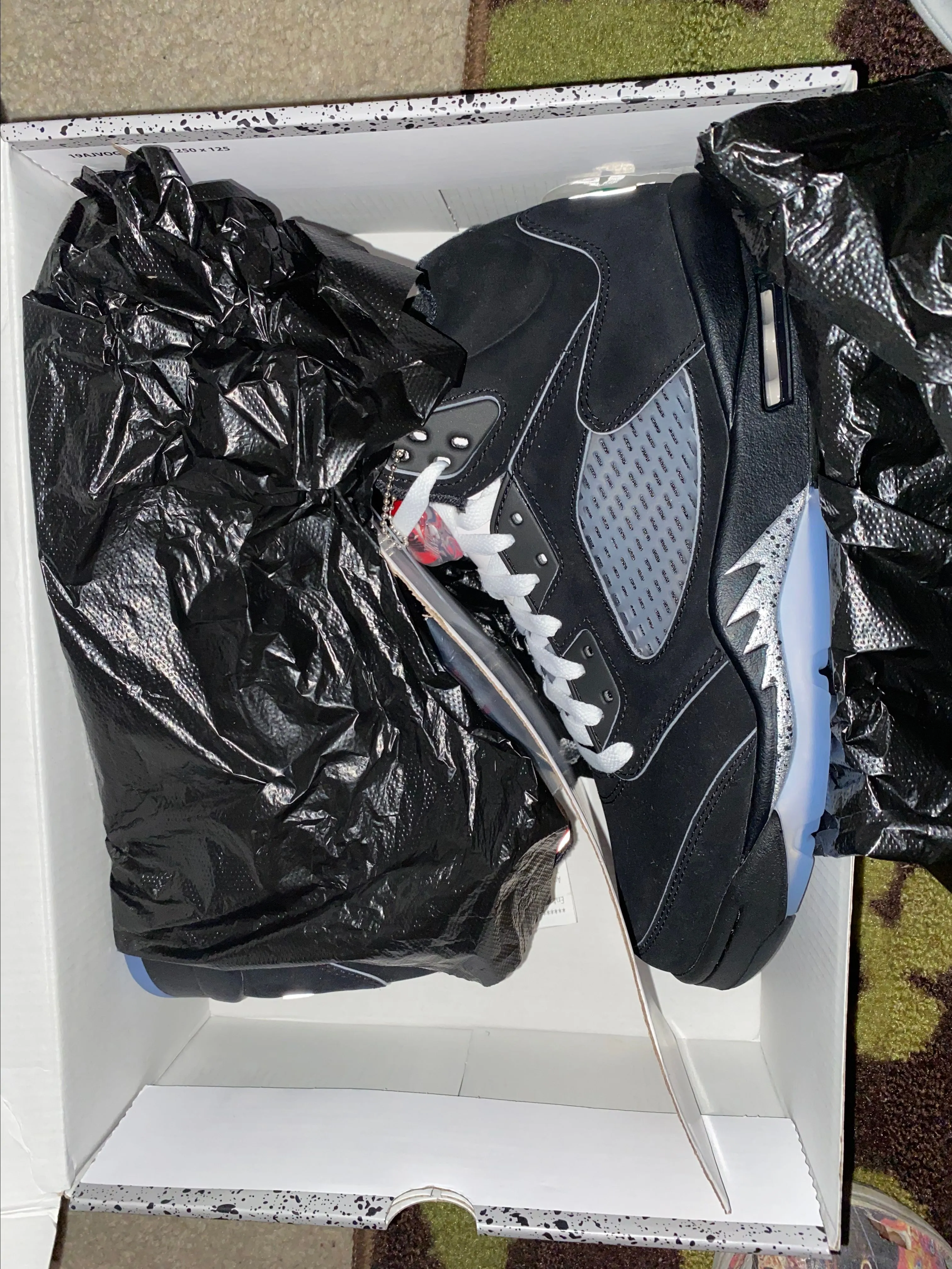 Product image for Metallic Jordan 5 9.5 Ds