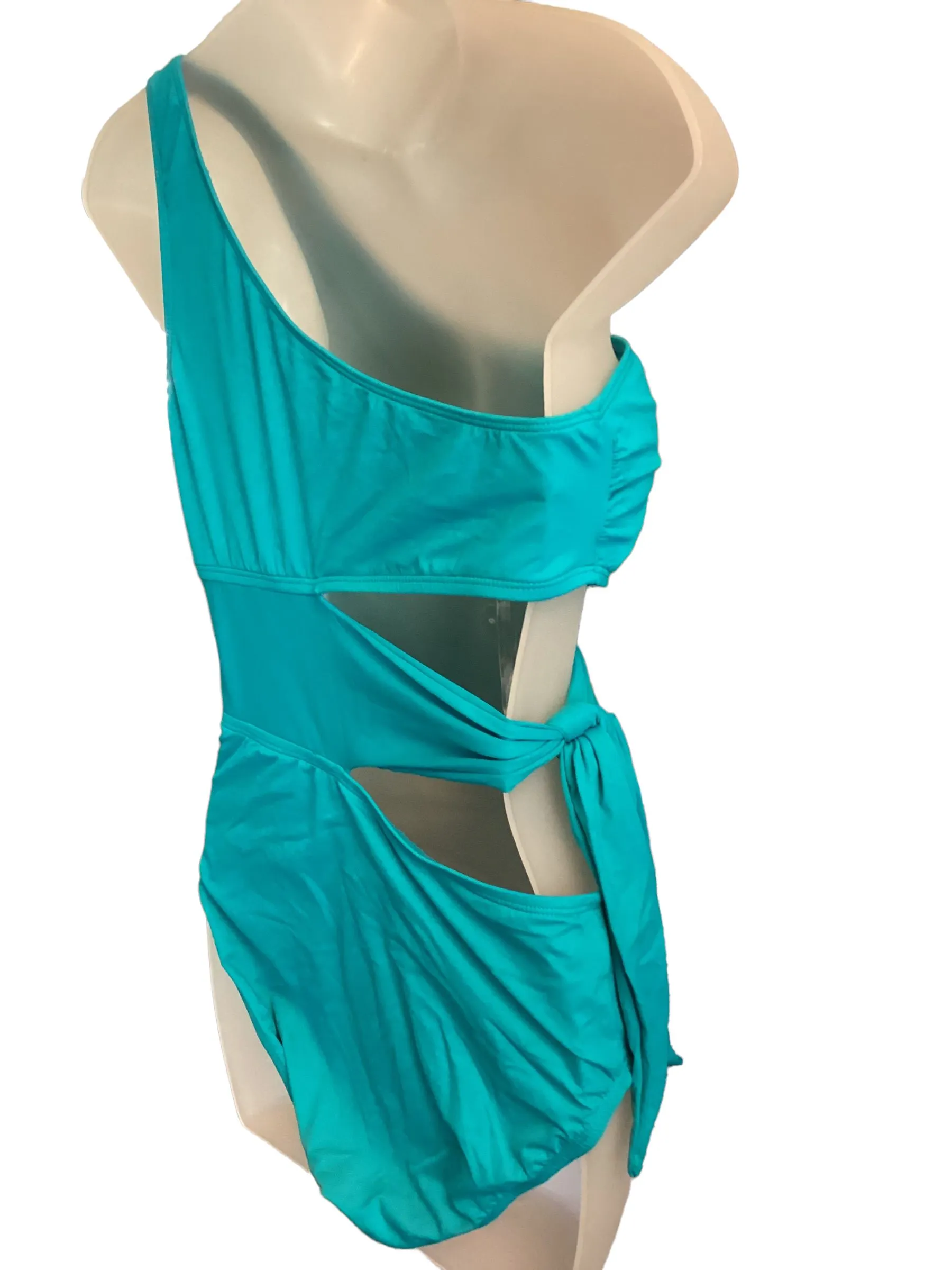 Listing Image Blurred Background
