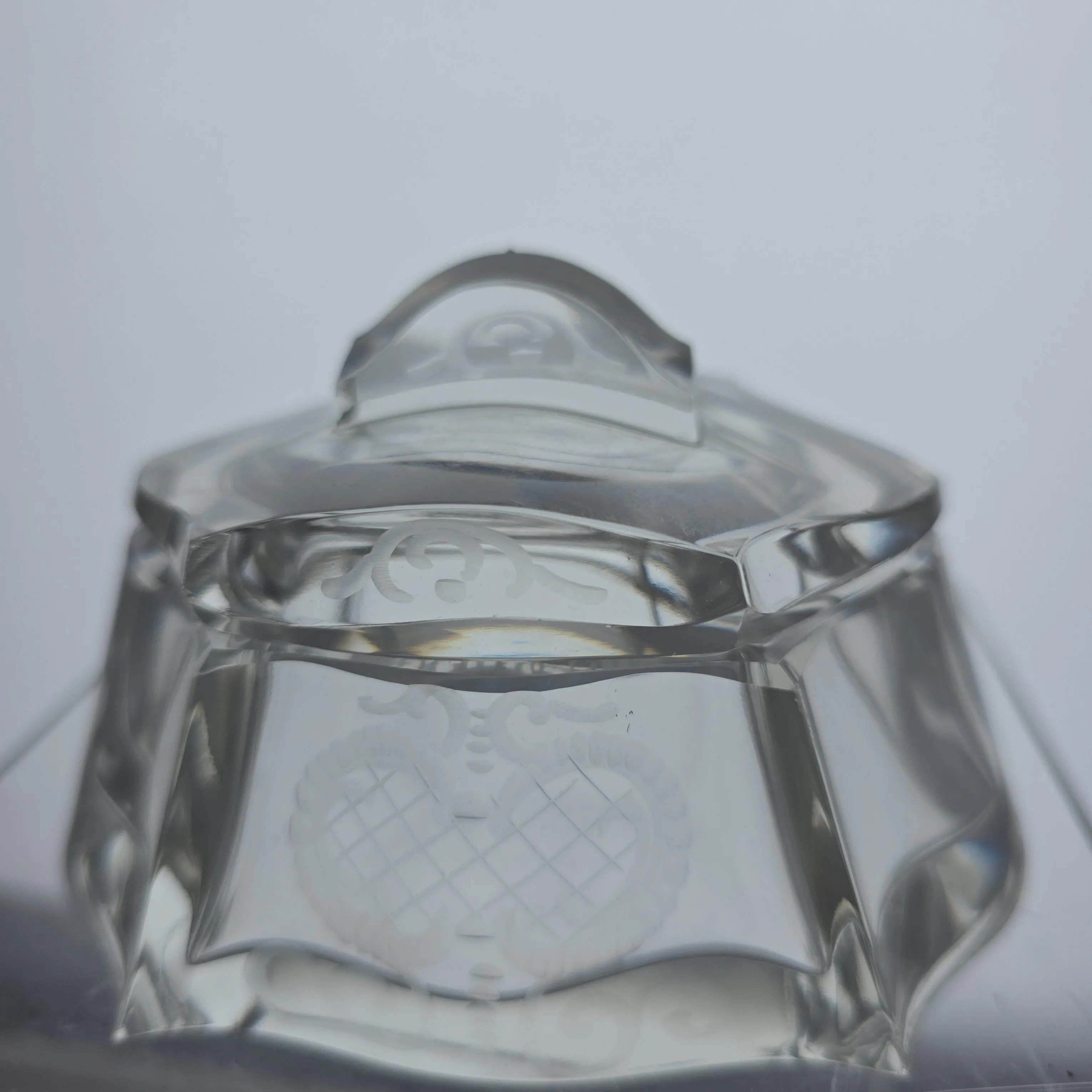 Product image for Covered trinket box