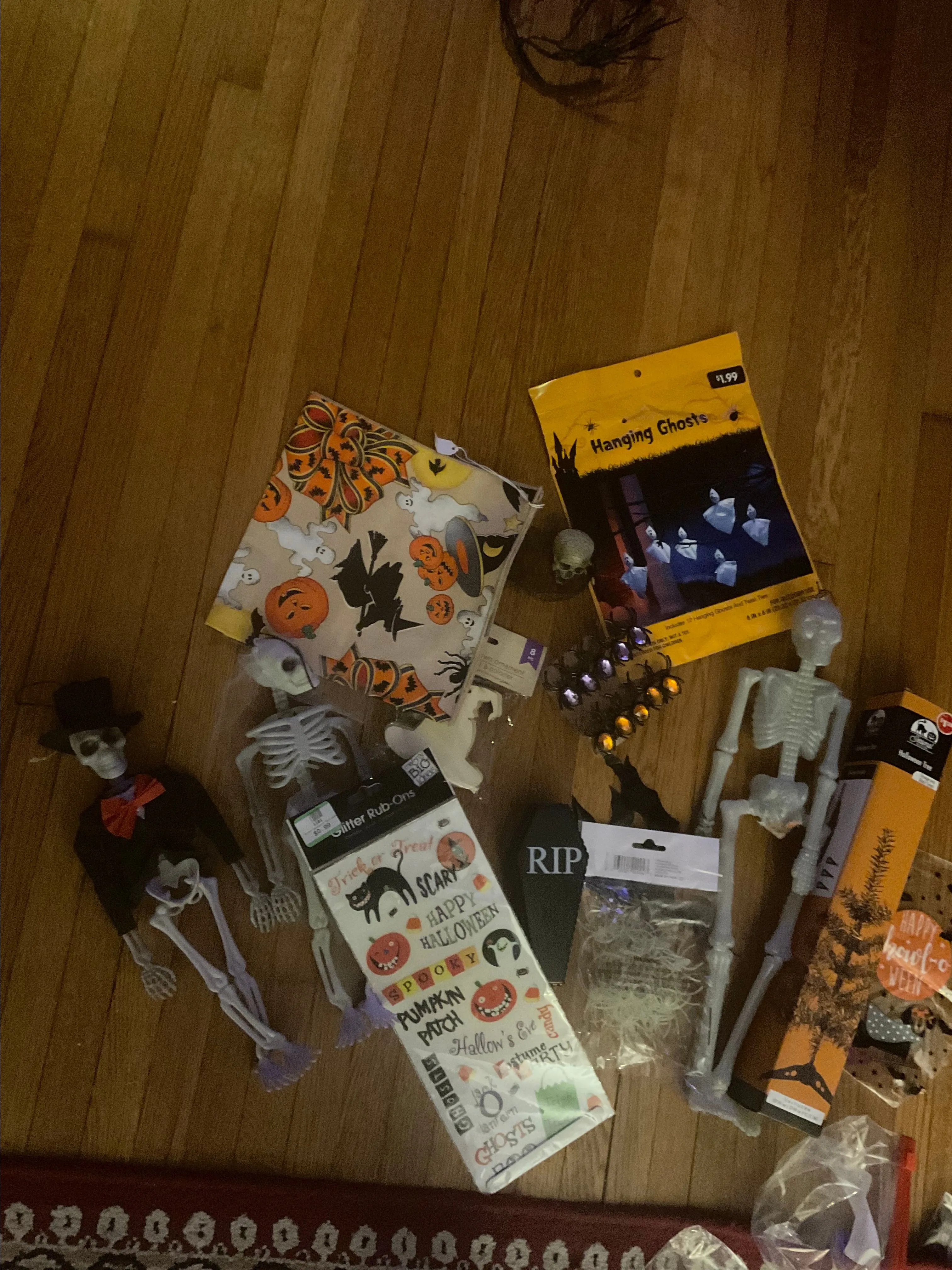 Product image for Halloween decor from skeletons to postcard oh my