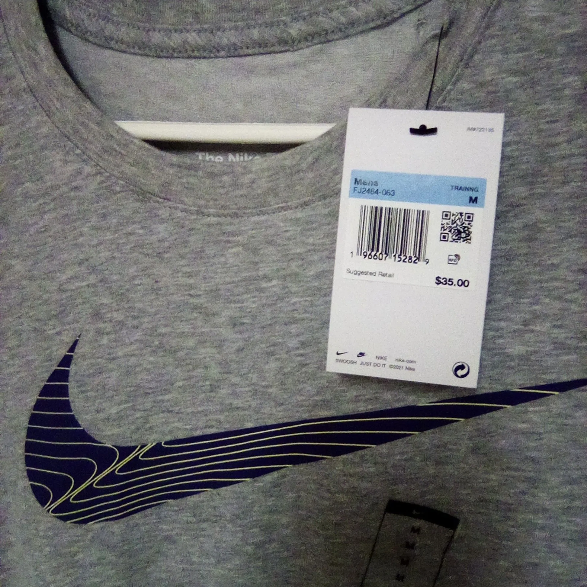 Product image for men's Nike shirt size Medium Brand New