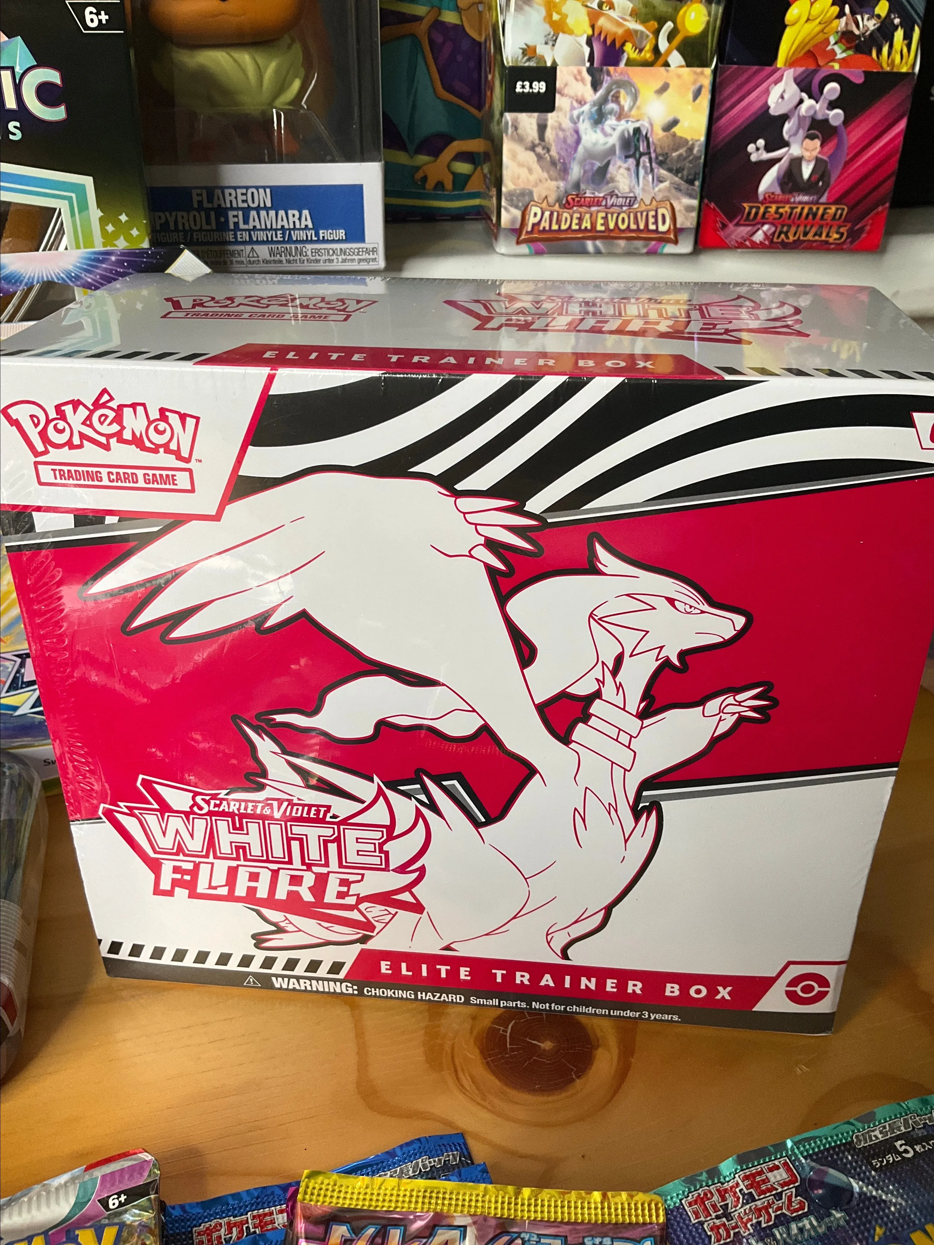Product image for White Flare ETB 