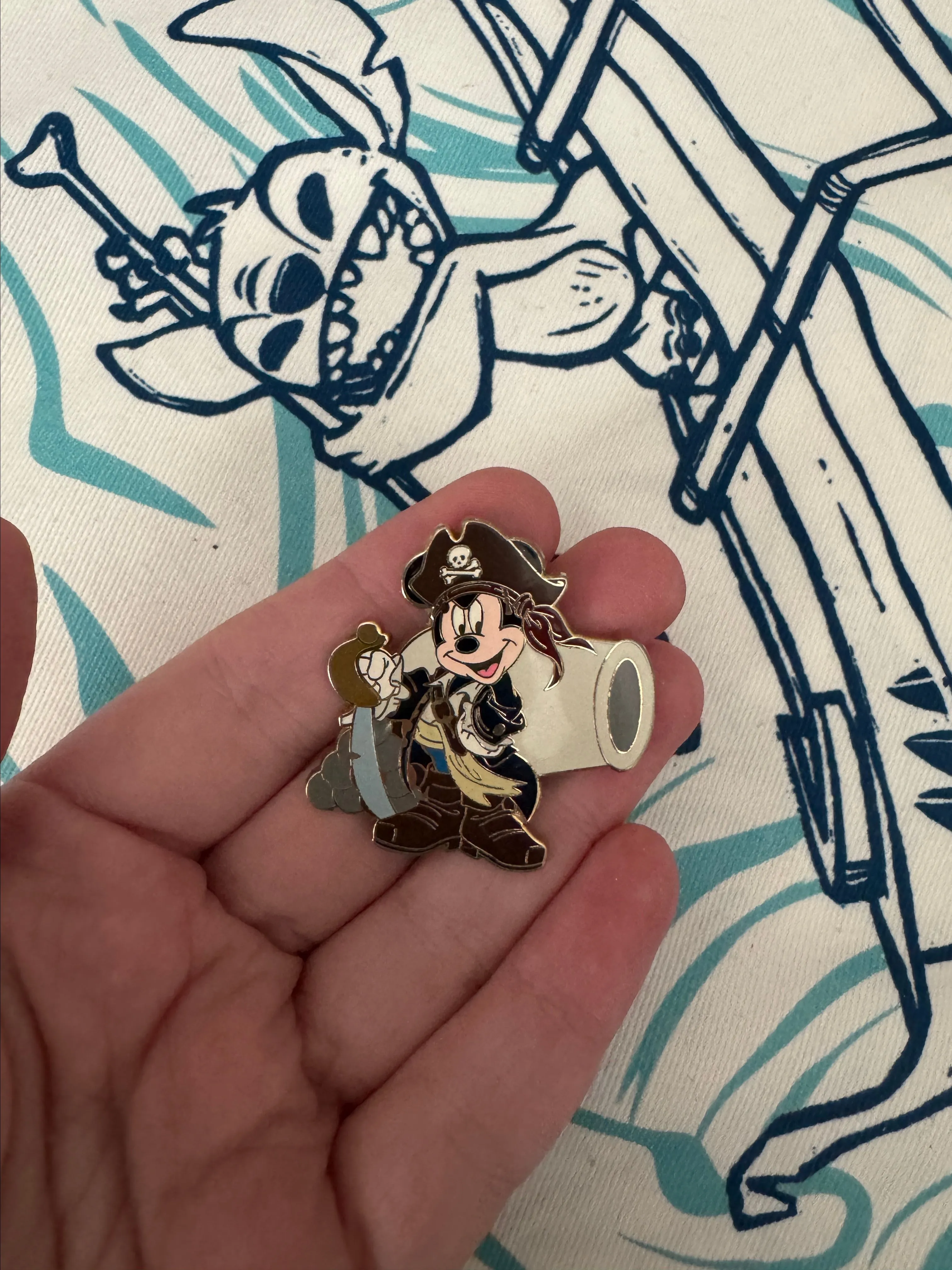 Product image for Disney Pirates of the Caribbean LanyardPin Starter  Pirate Mickey  Pin