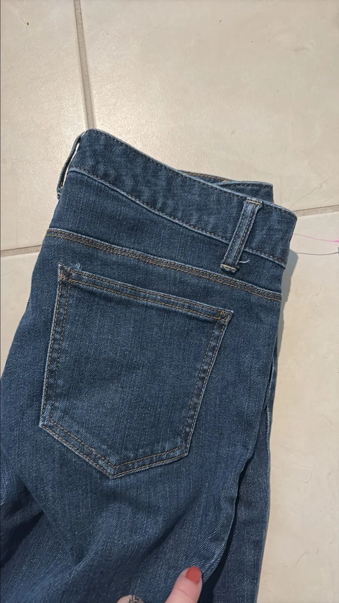 Listing Image Blurred Background