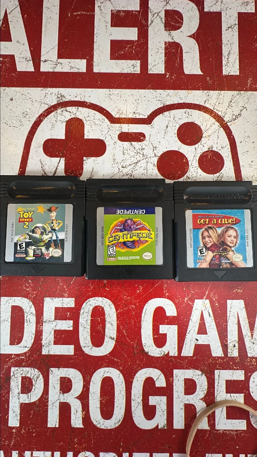 Product image for Game - Gameboy Color - Toy Story 2, Centipede, Mary Kate & Ashley Get a Clue