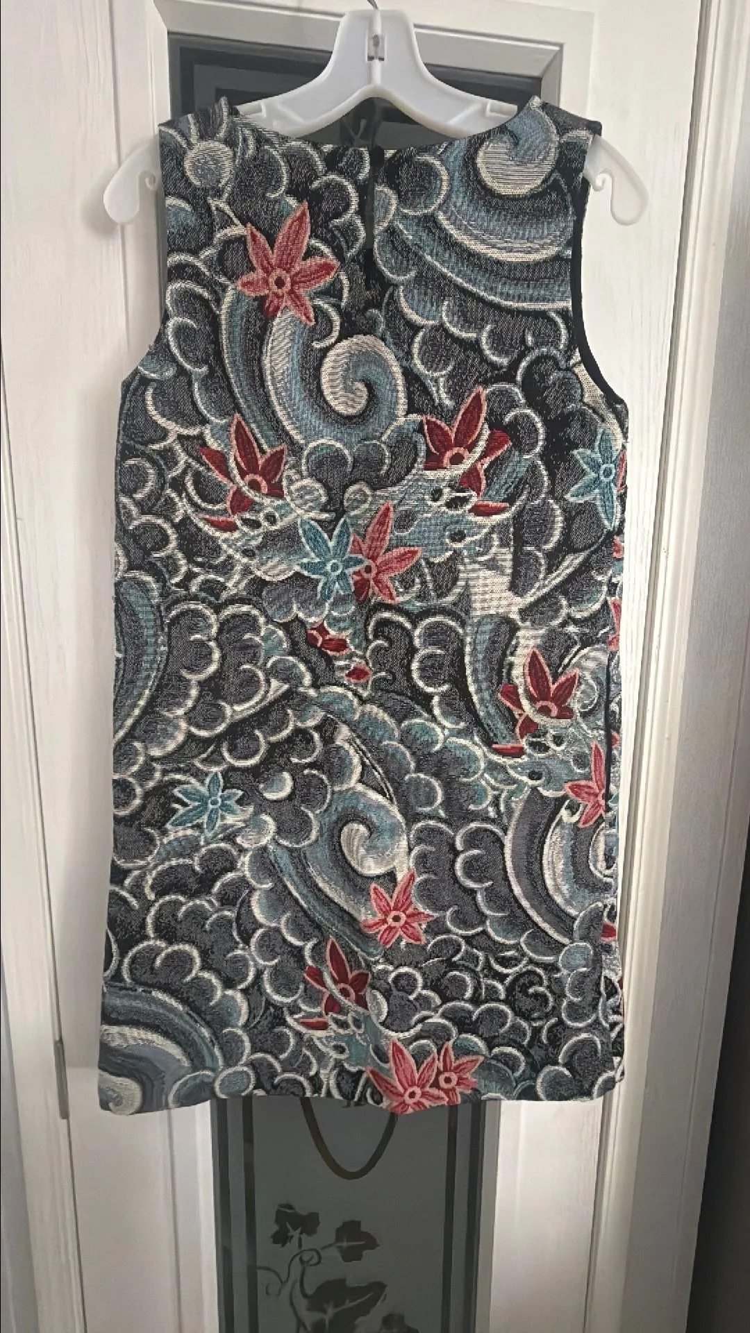 Listing Image Blurred Background