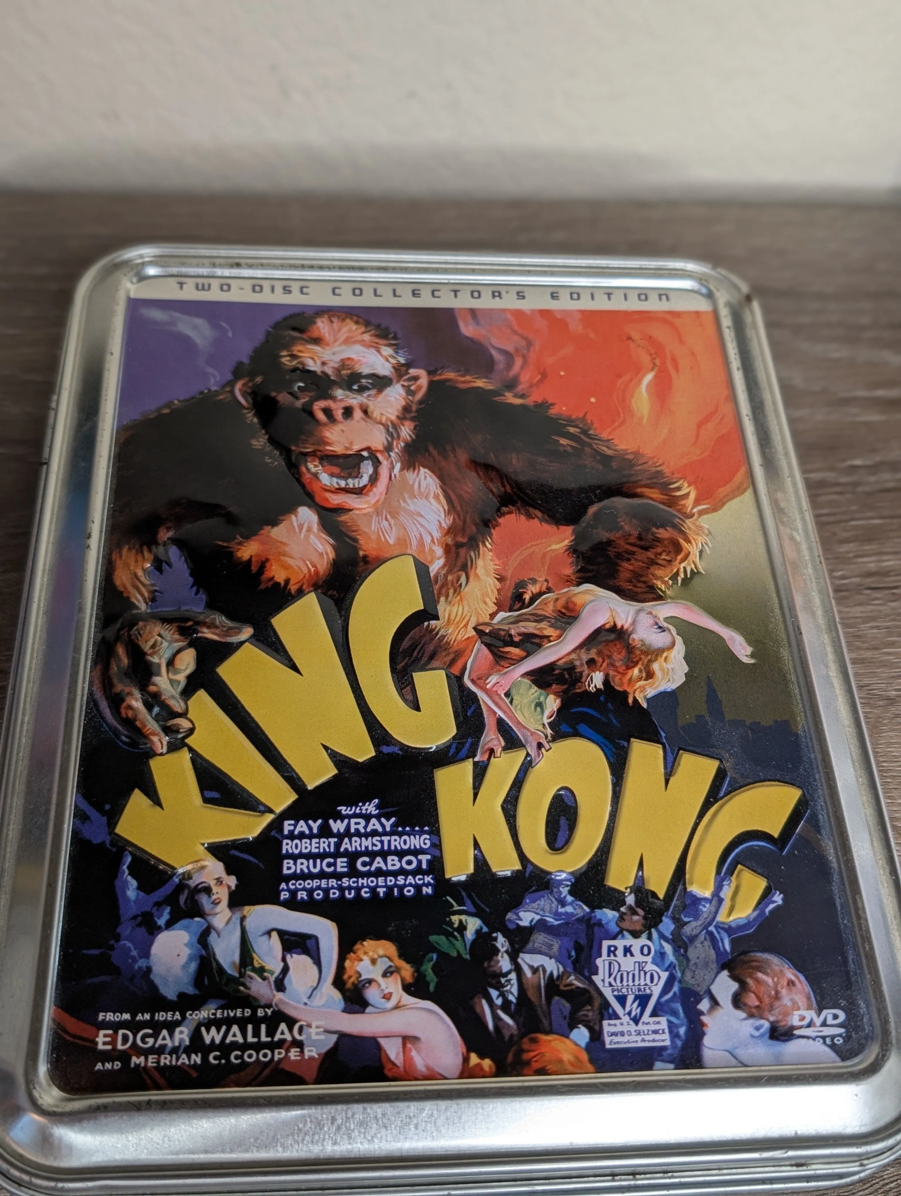 Product image for King Kong (DVD, 2005, 2-Disc Set, Collectors Edition) Tin Case with all booklets