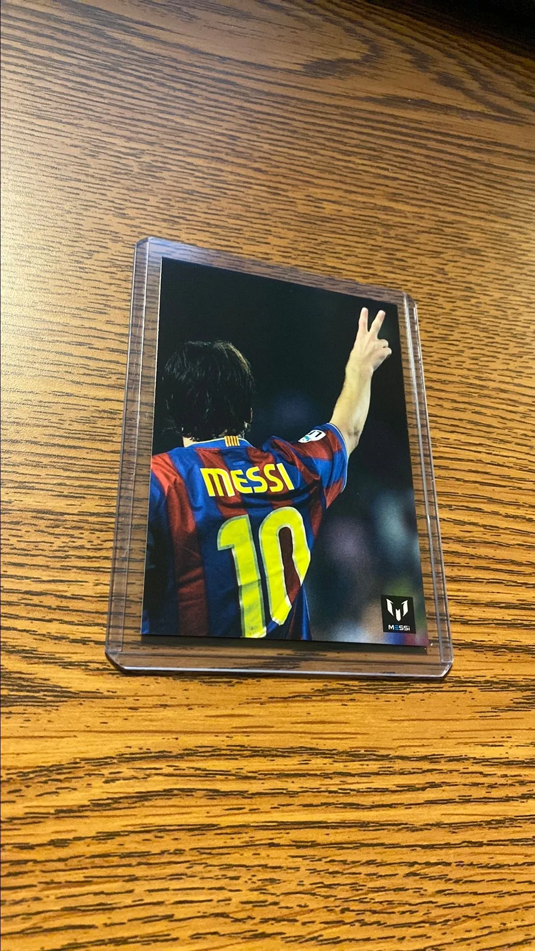 Product image for Lionel Messi #18 Icons 2013 Barcelona Argentina Official Card Collection