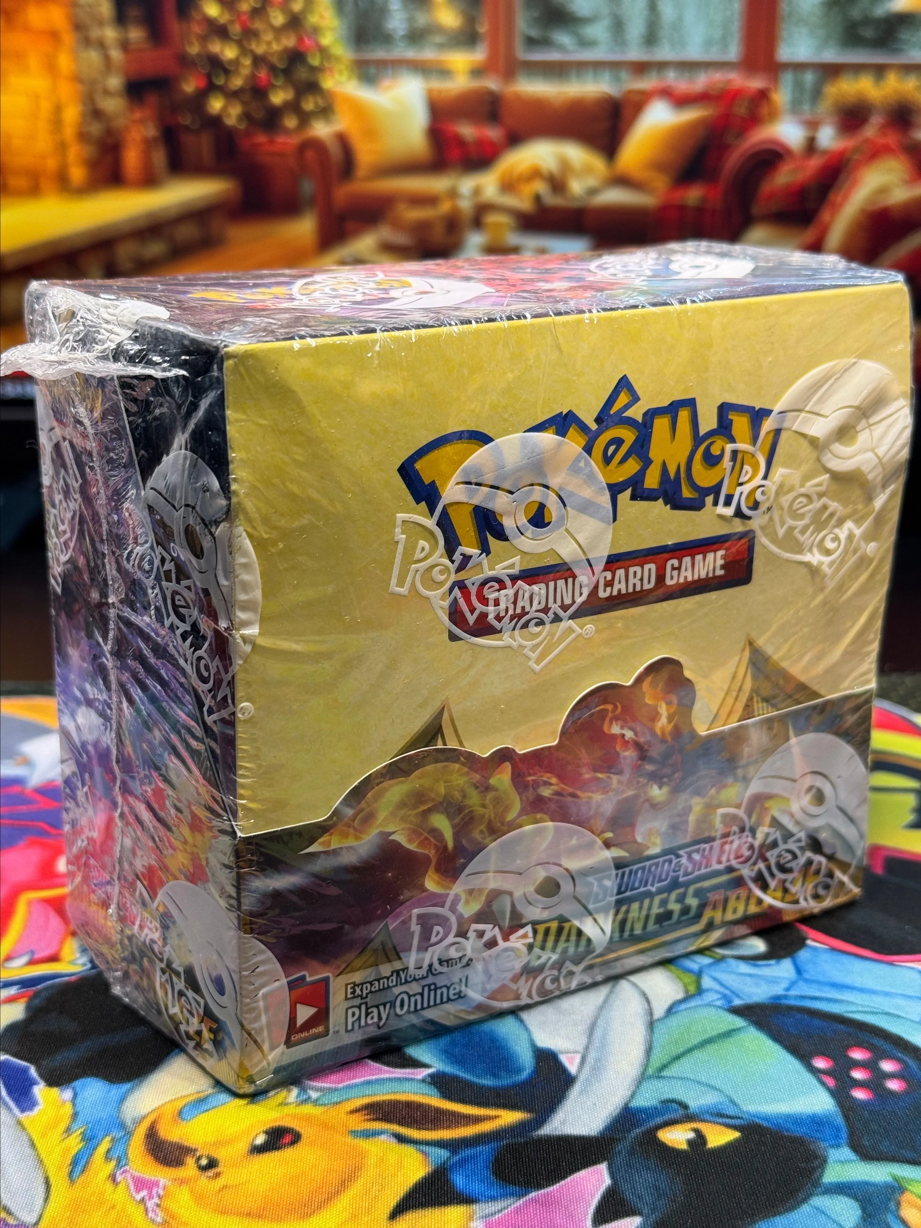 Product image for Darkness Ablaze Booster Box