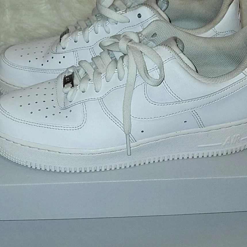 Product image for Euc Men's Air Force 1's Size 8