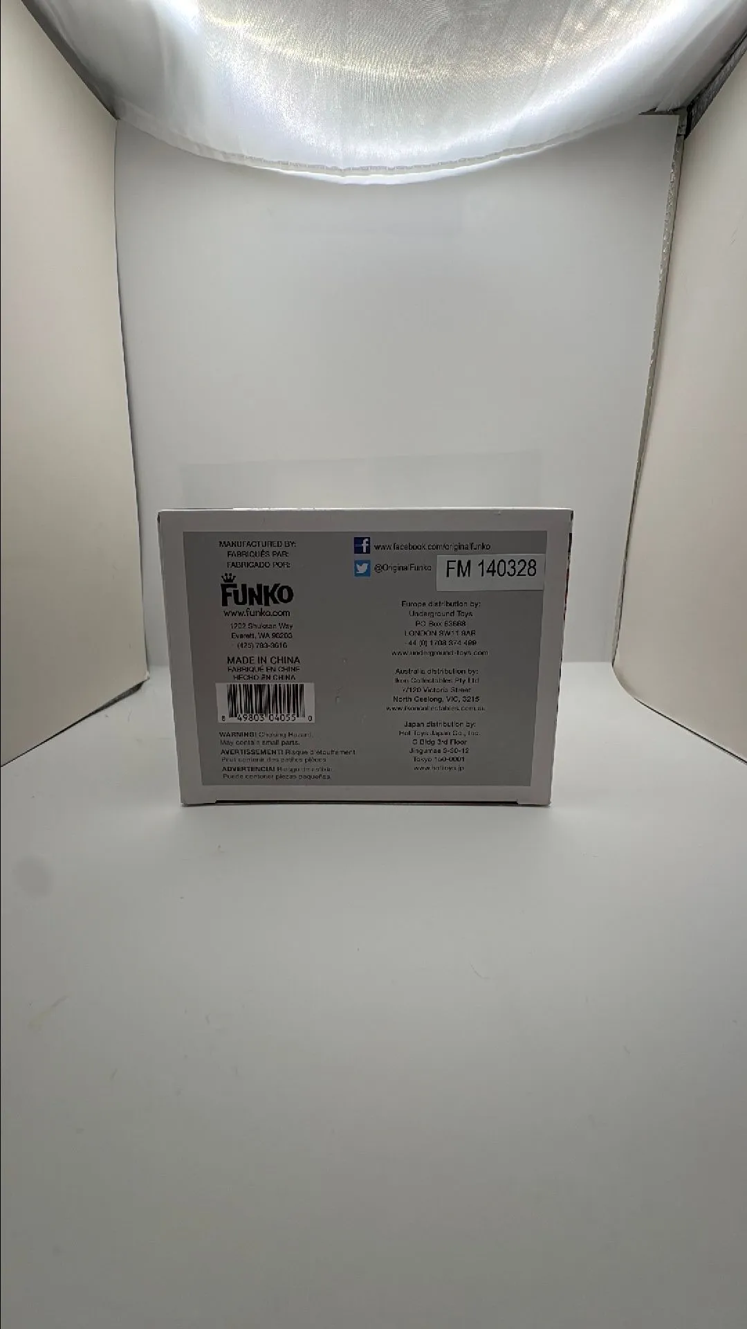 Listing Image Blurred Background