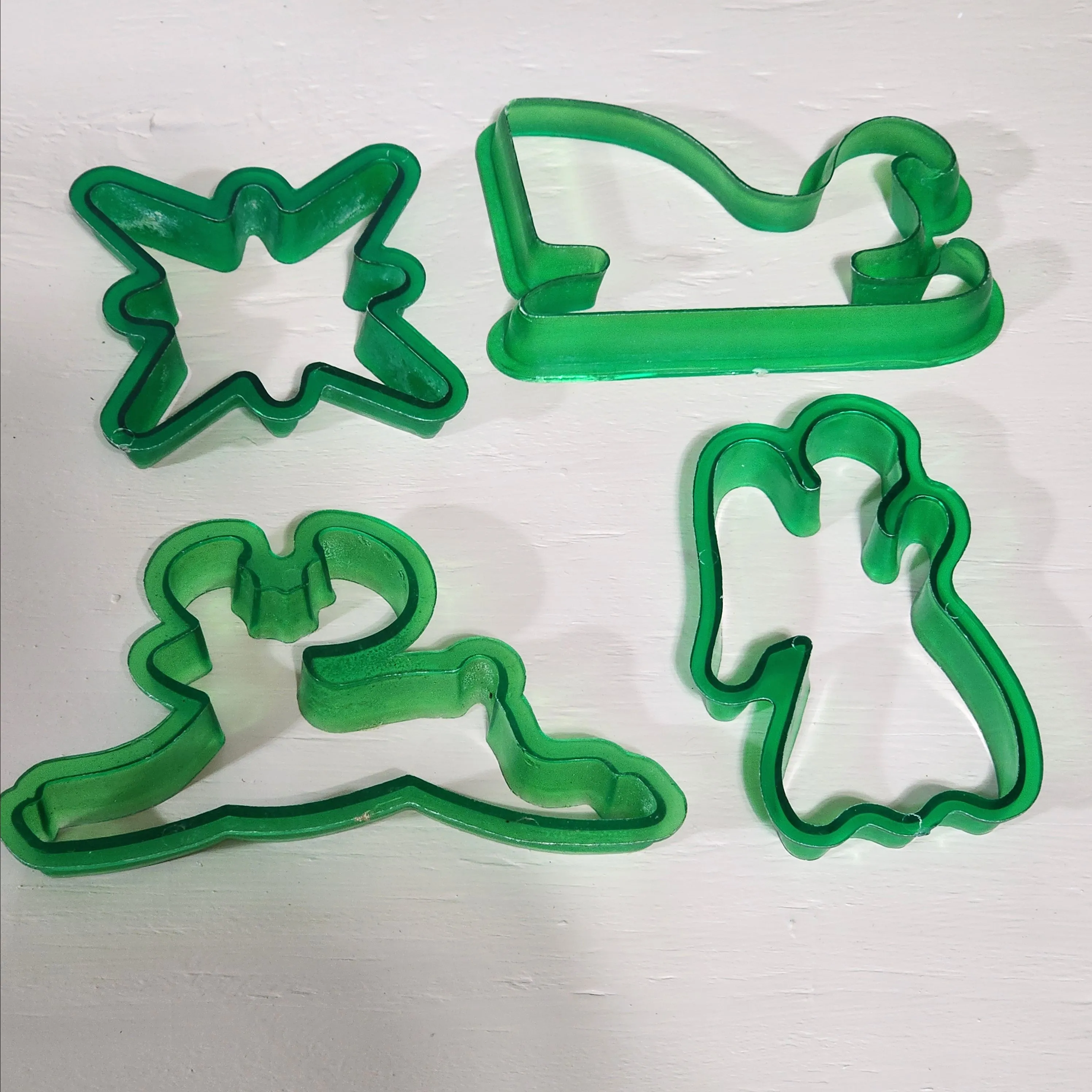 Product image for 6AQ: Lot of 4 Vintage Mid-Century Semi-Transparent Green Plastic Christmas Cookie Cutters