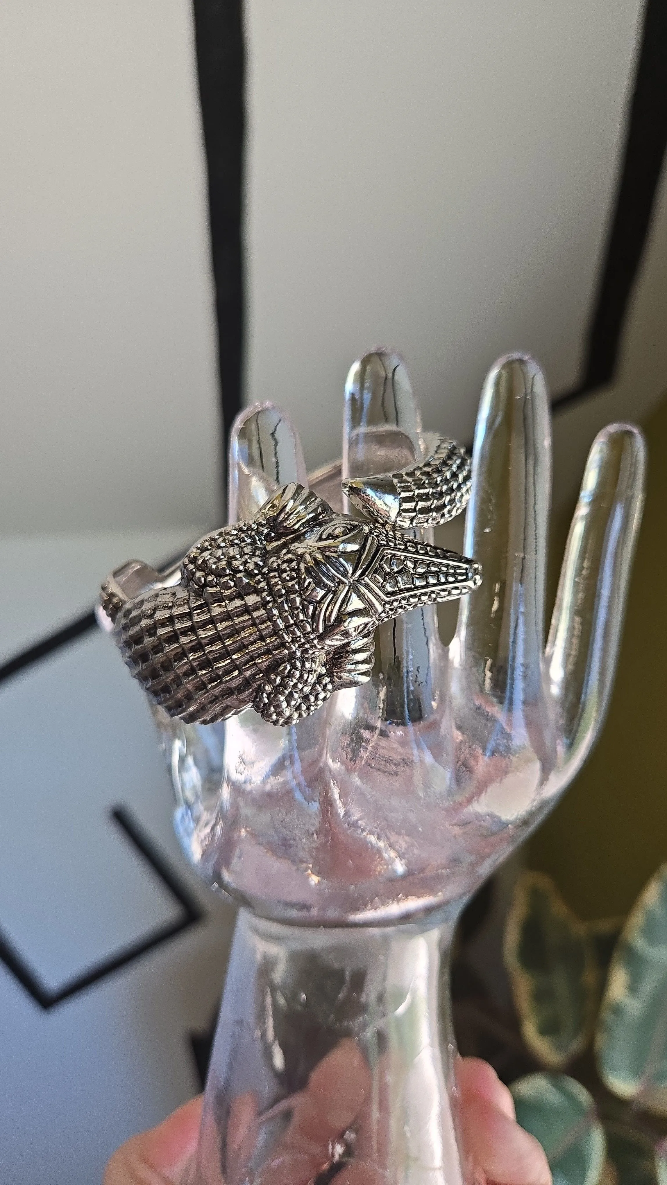 Product image for 29. Alligator Hinge Bracelet 