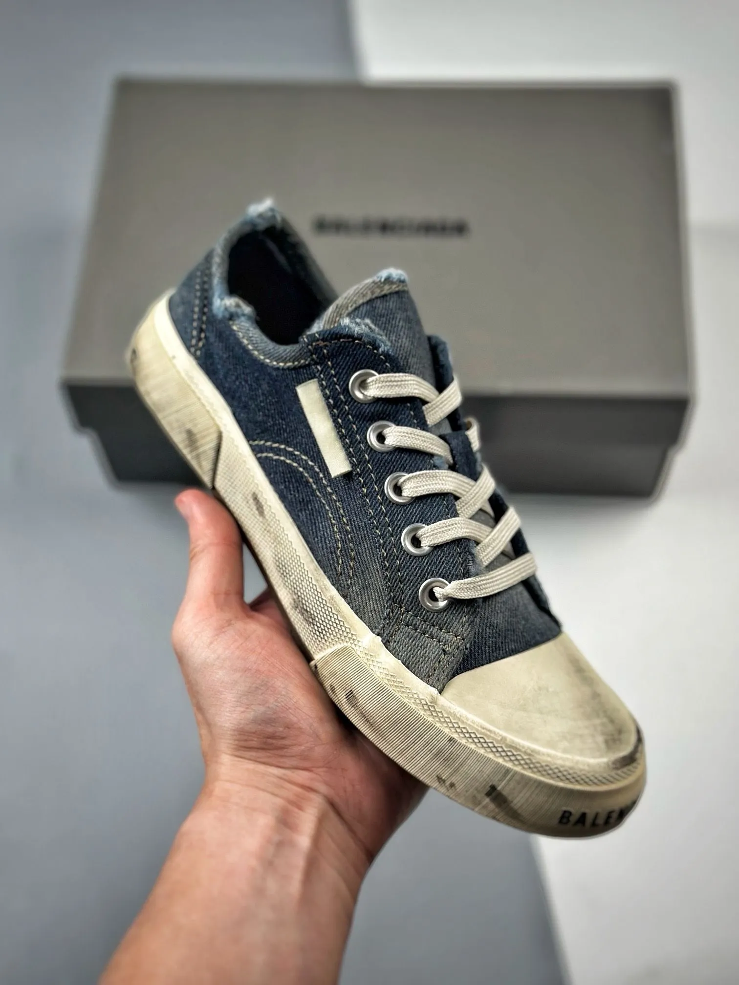 Product image for balenciaga paris 22s