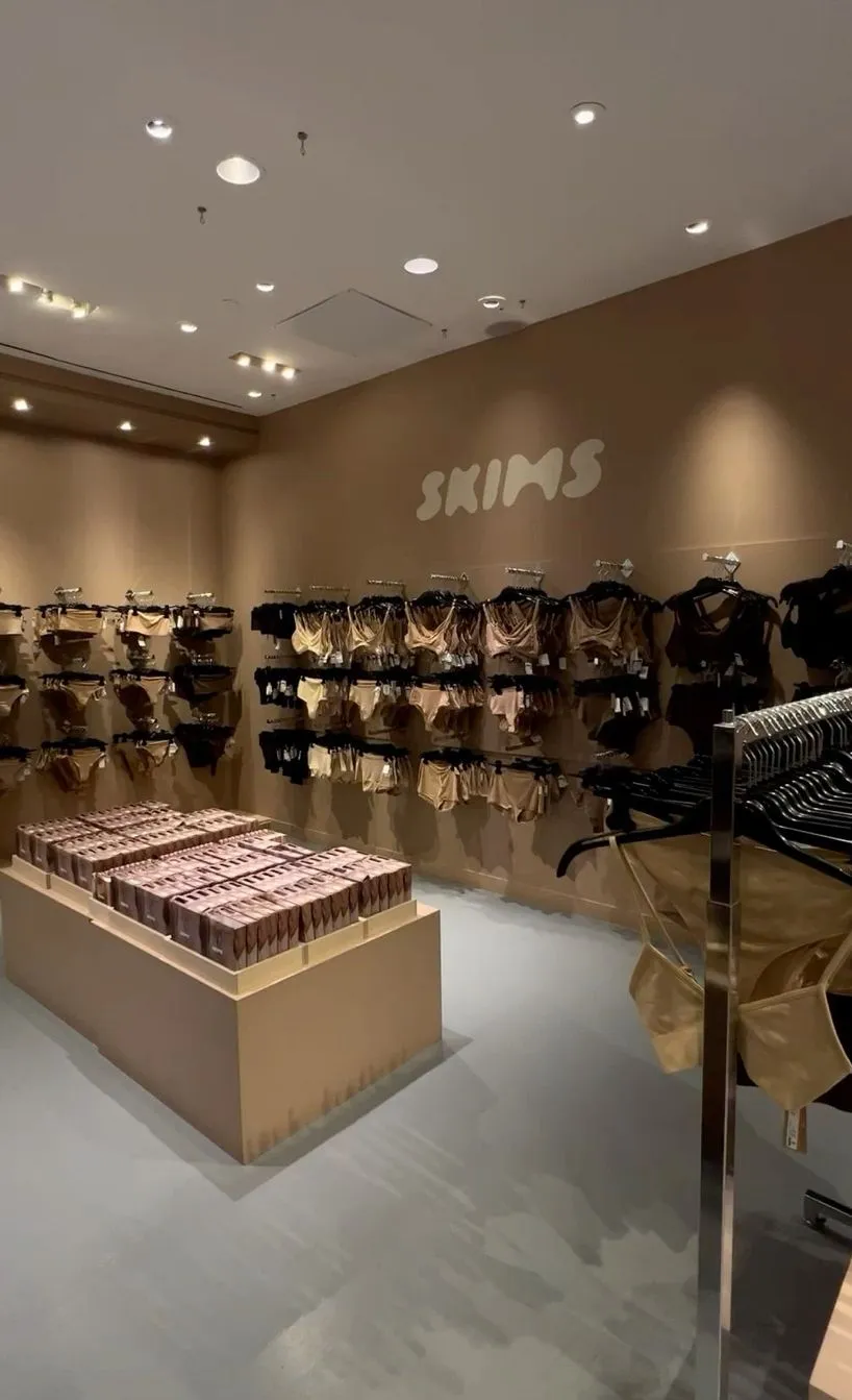 Product image for SKIMS SHAPEWEAR/BRAS