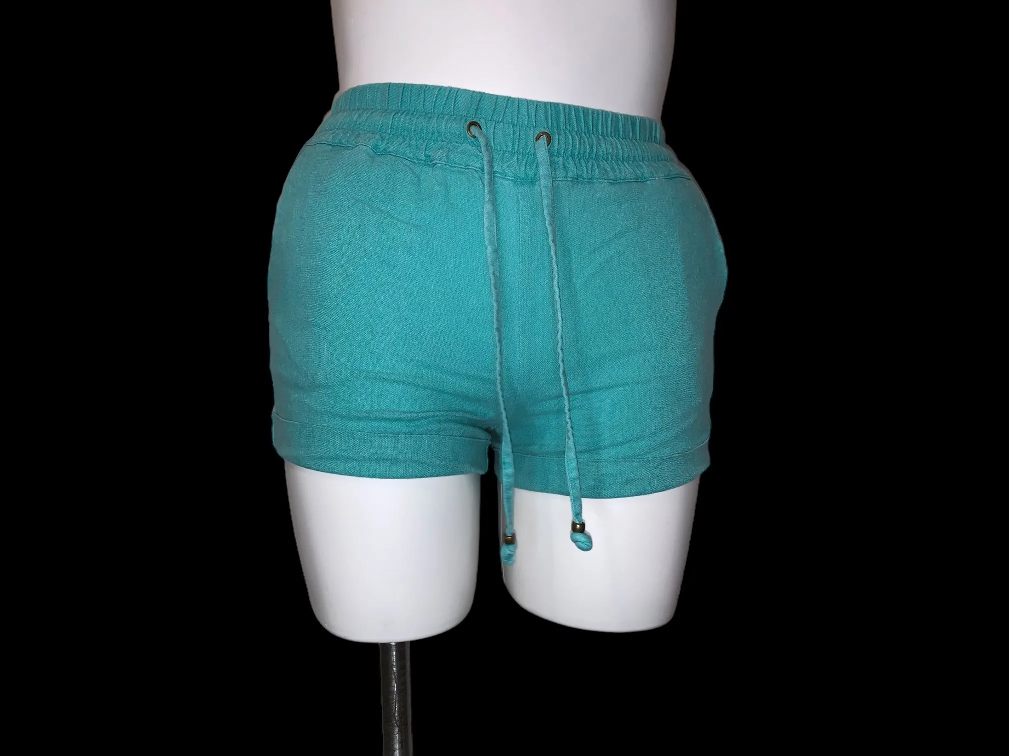 Listing Image Blurred Background