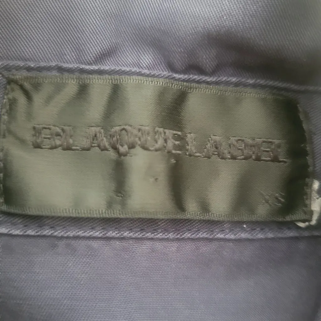 Listing Image Blurred Background