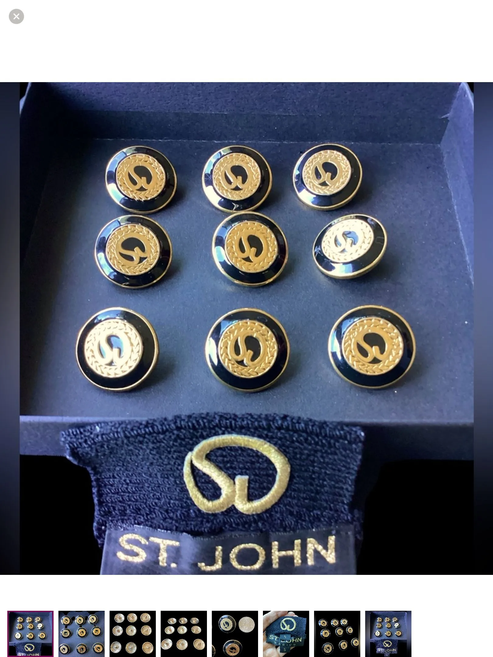 Product image for St. John 9 Signature Buttons & Tag (t25)