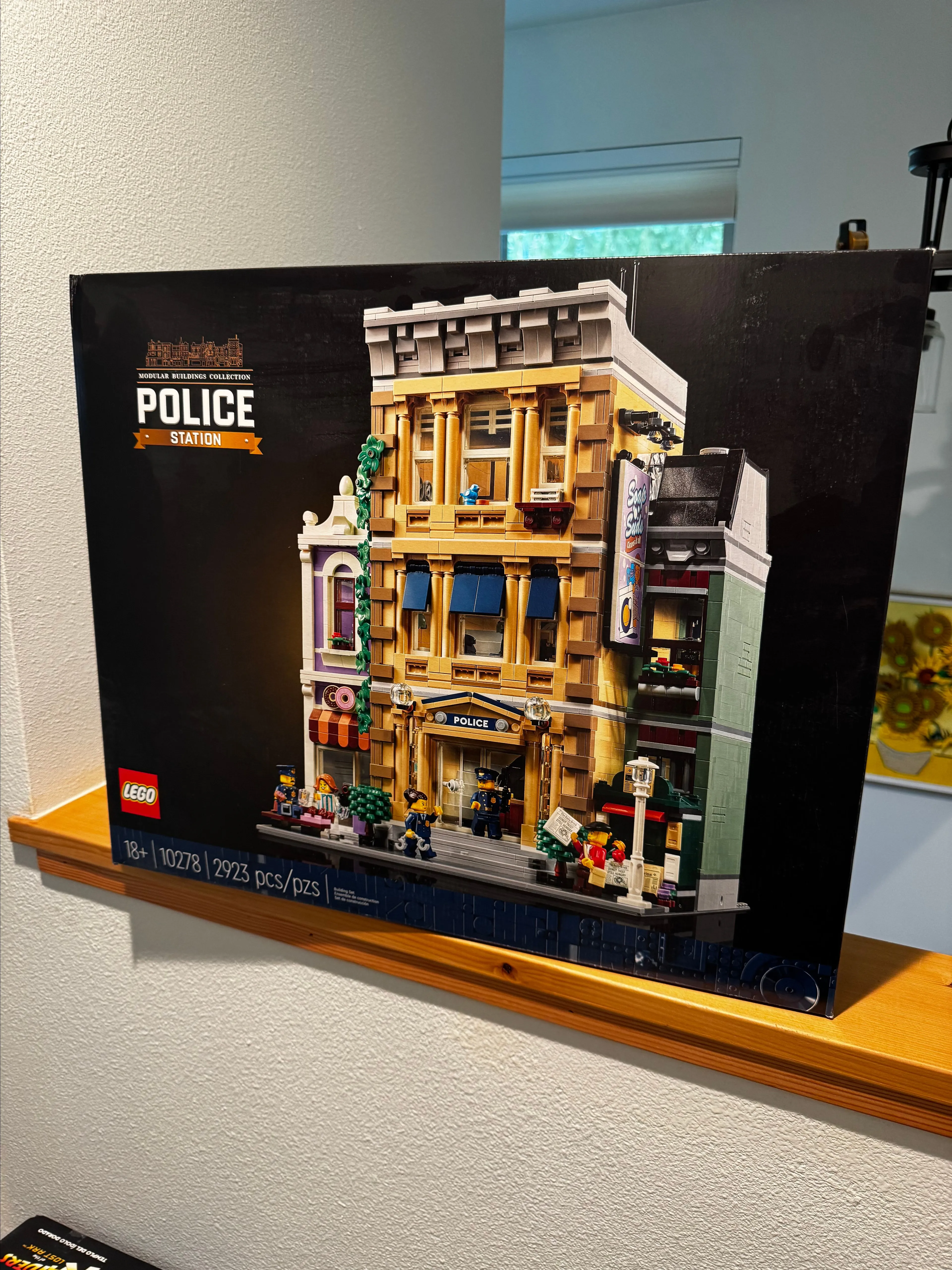 Product image for LEGO Icons Police Station 10278