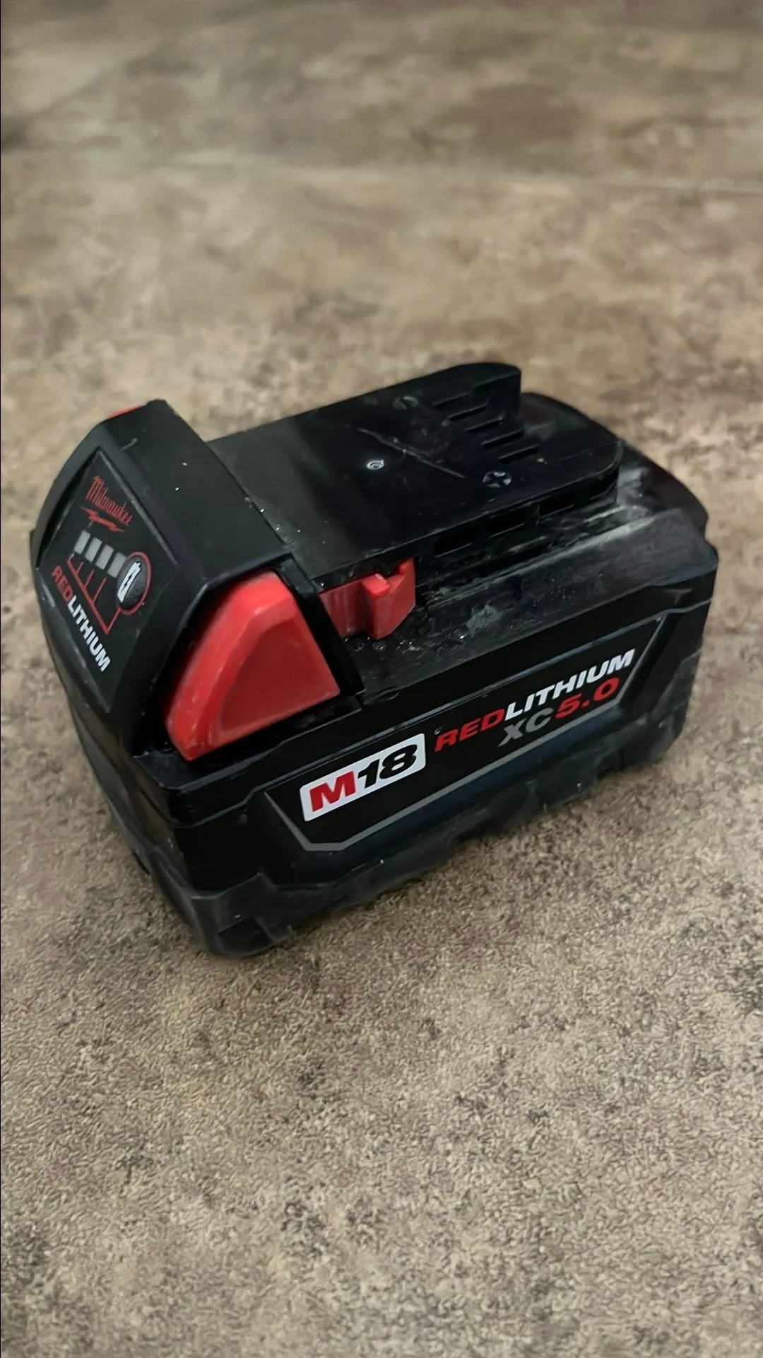 Product image for USED Milwaukee M18 18V XC 5Ah Battery Pack Q538X8