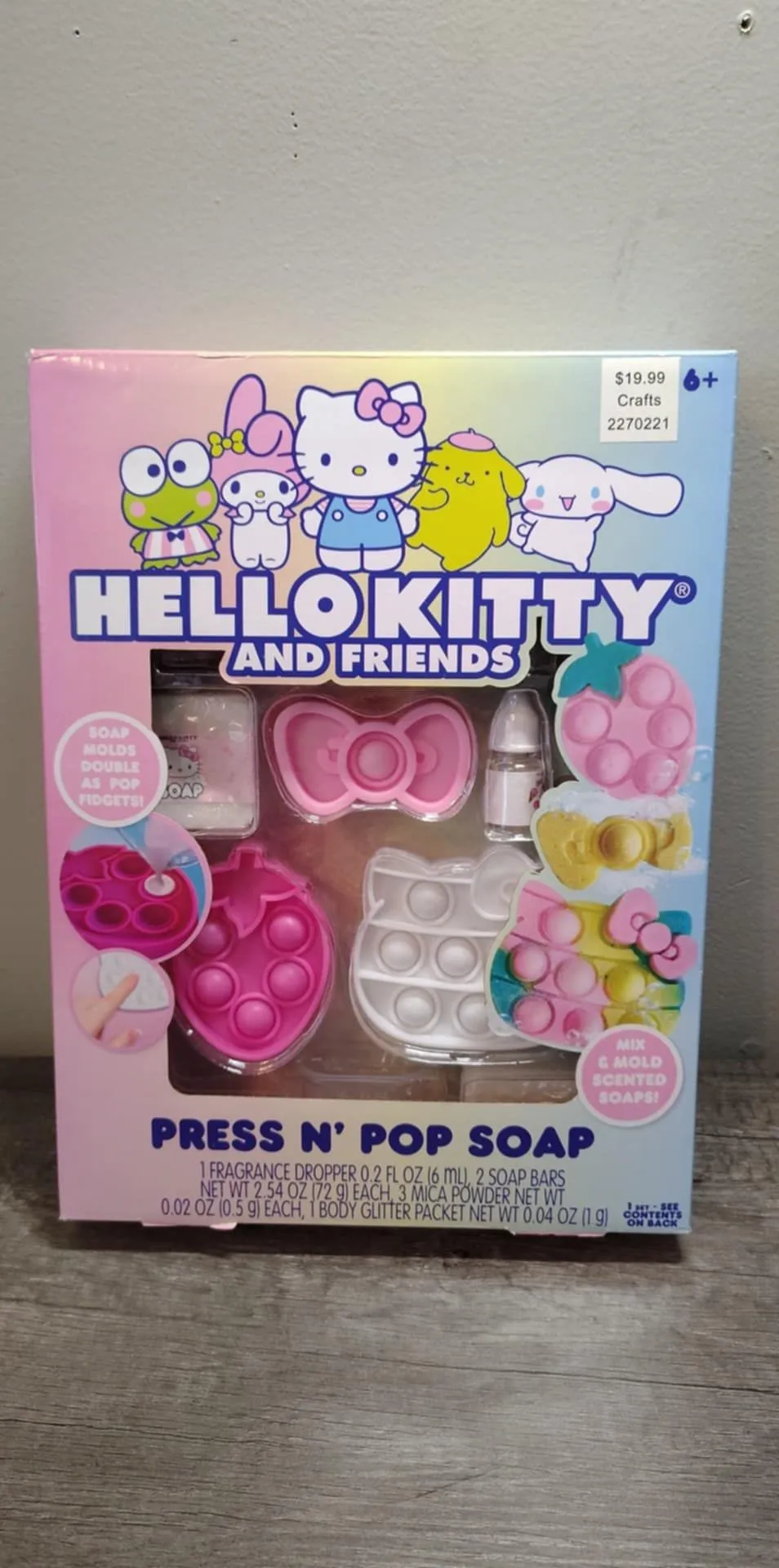 Product image for Hello Kitty Press N' Pop Soap Kit