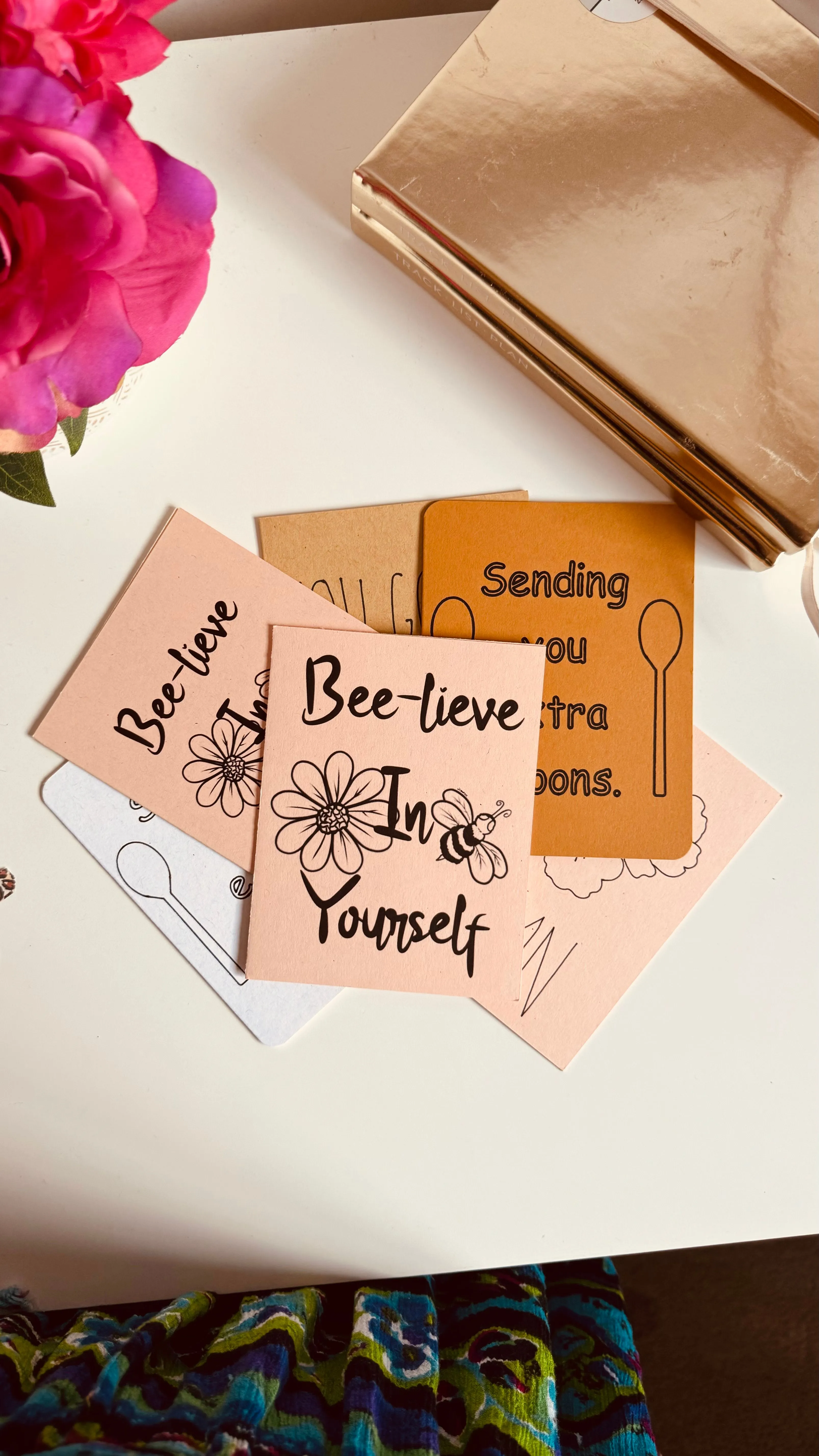 Product image for Handmade greeting card pulls