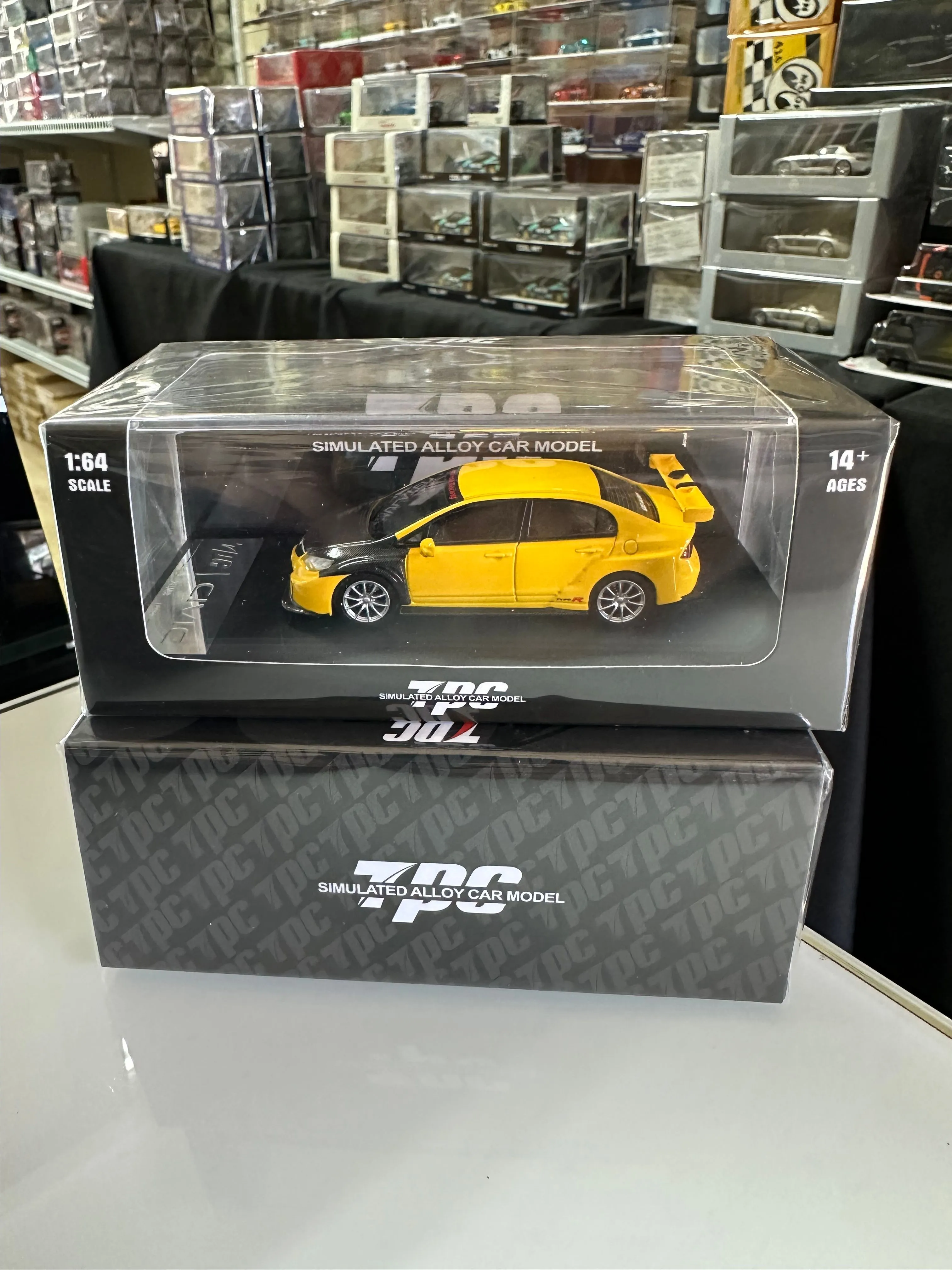 Listing Image Blurred Background