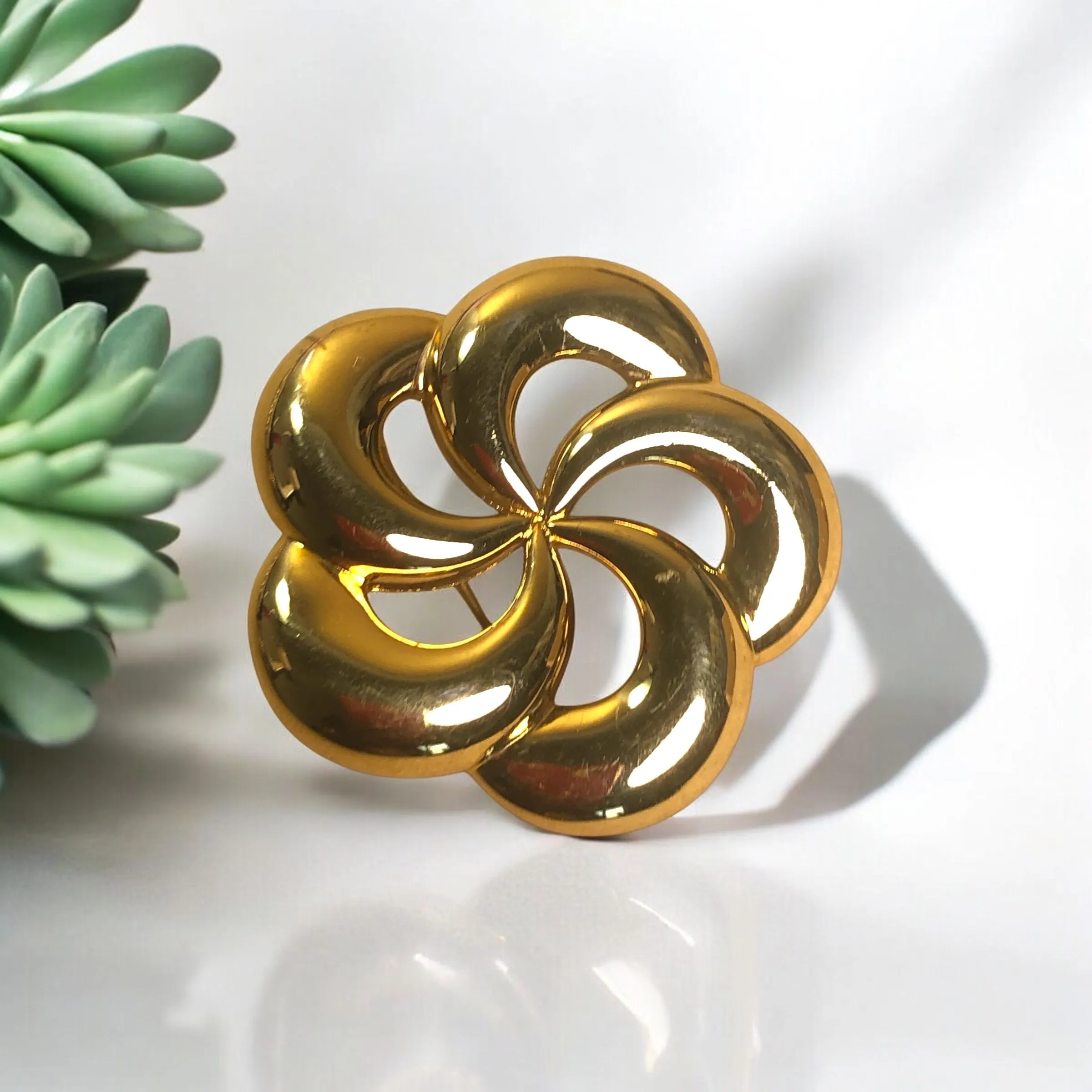 Product image for Vintage Monet Brooch Pin