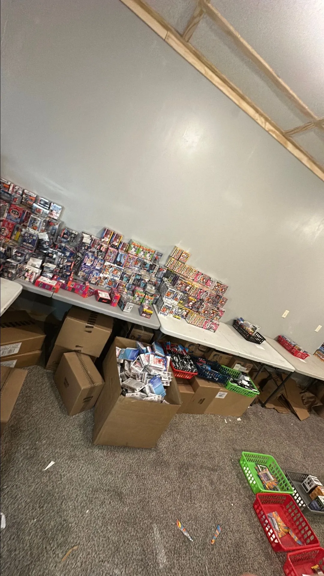 Listing Image Blurred Background
