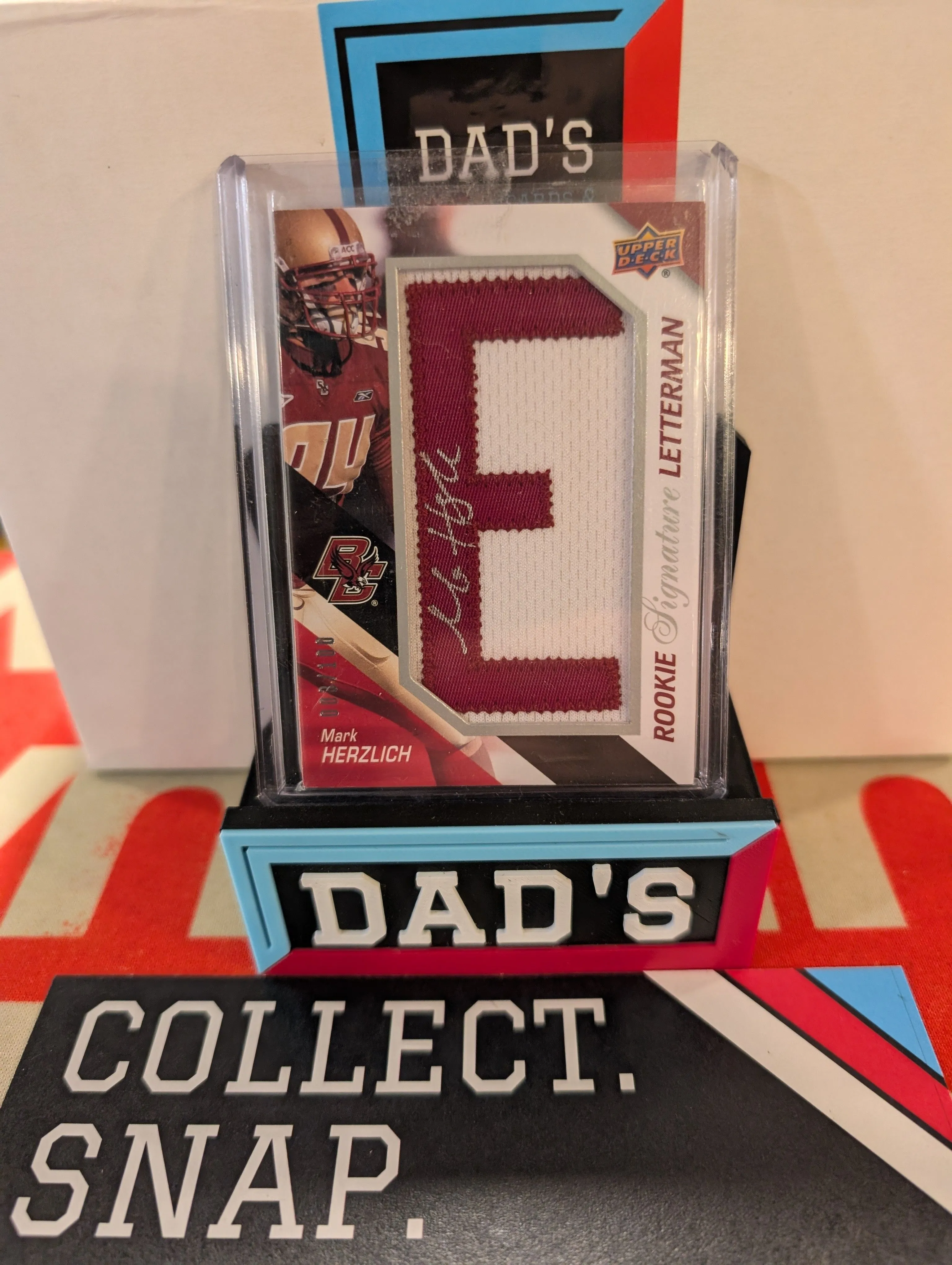 Product image for Upper Deck Rookie Signature Letterman Mark Herzlich RPA /100 
