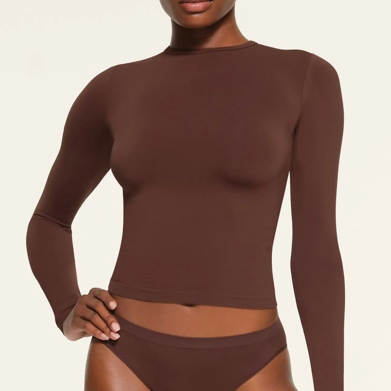 Product image for NWT $62 Skims Soft Smoothing Seamless Cocoa Long Sleeve T-Shirt - S