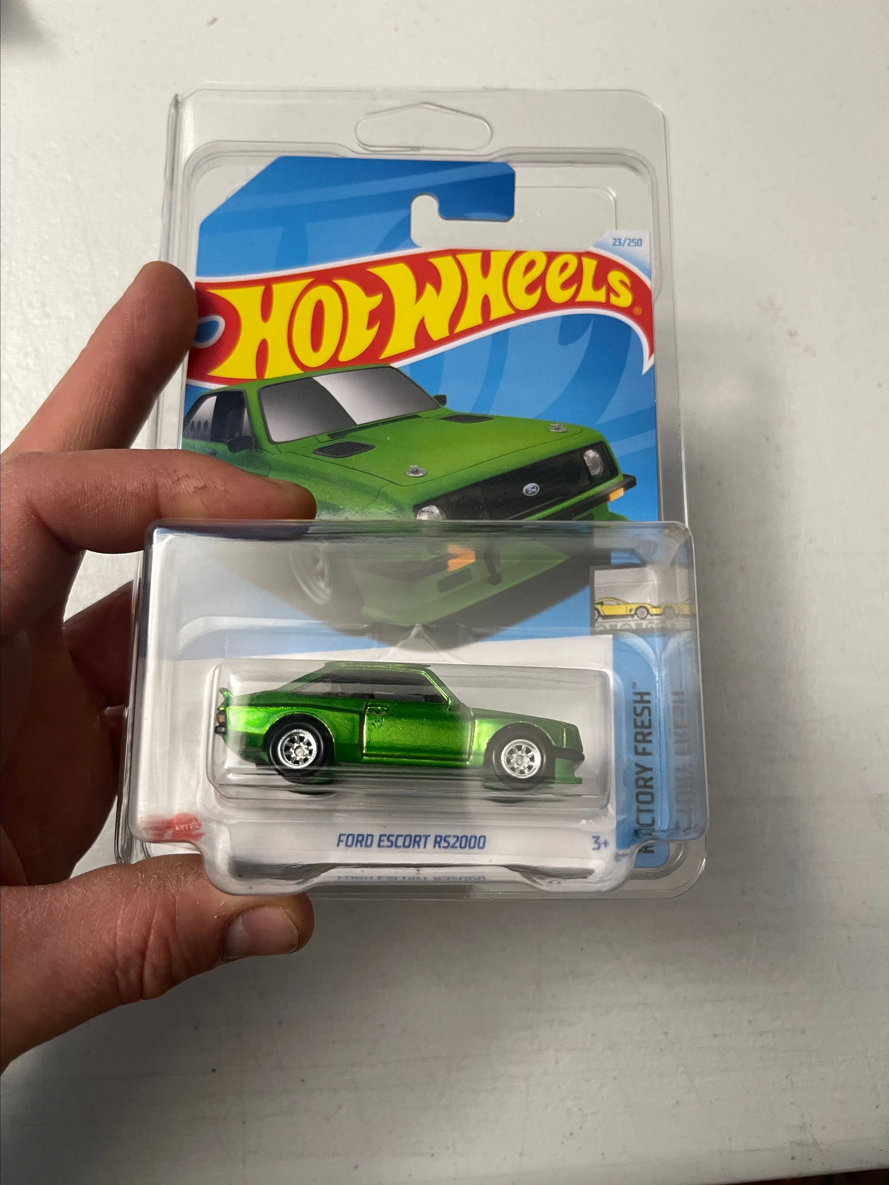 Product image for Hot wheels Ford escort super treasure hunt in protector!!!