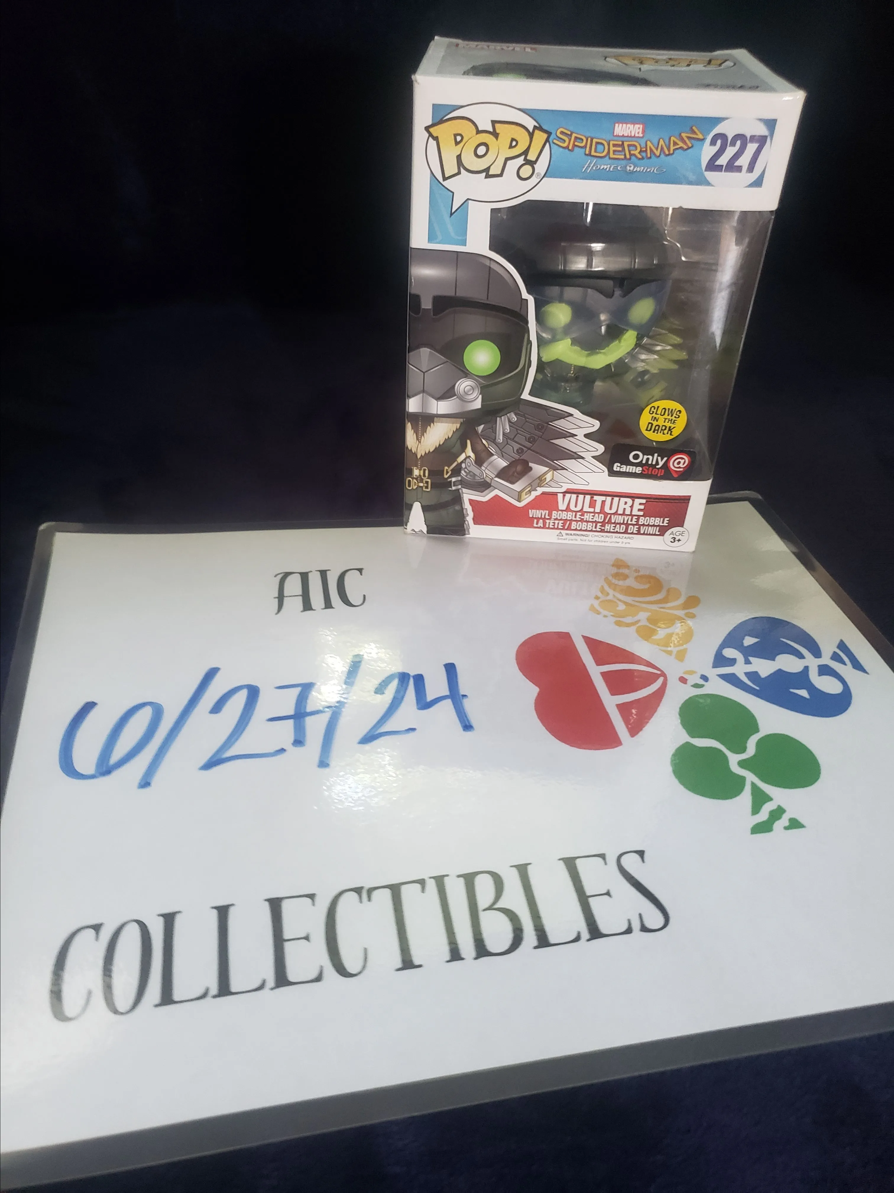 Product image for Funko Pop! Vinyl: Marvel - Vulture (Glow) - GameStop (Exclusive) #227