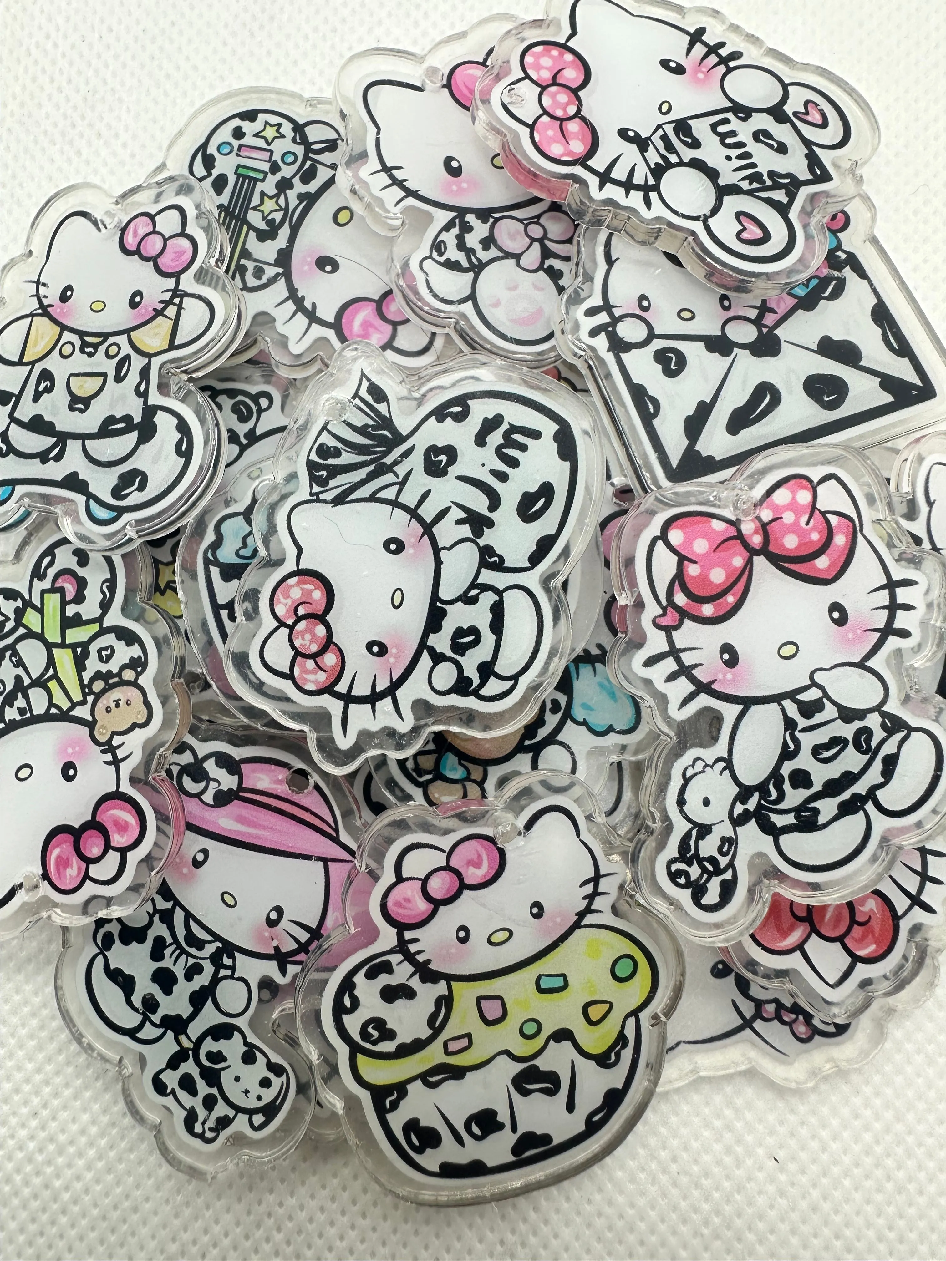 Product image for Moo Moo Kitty Acrylicz
