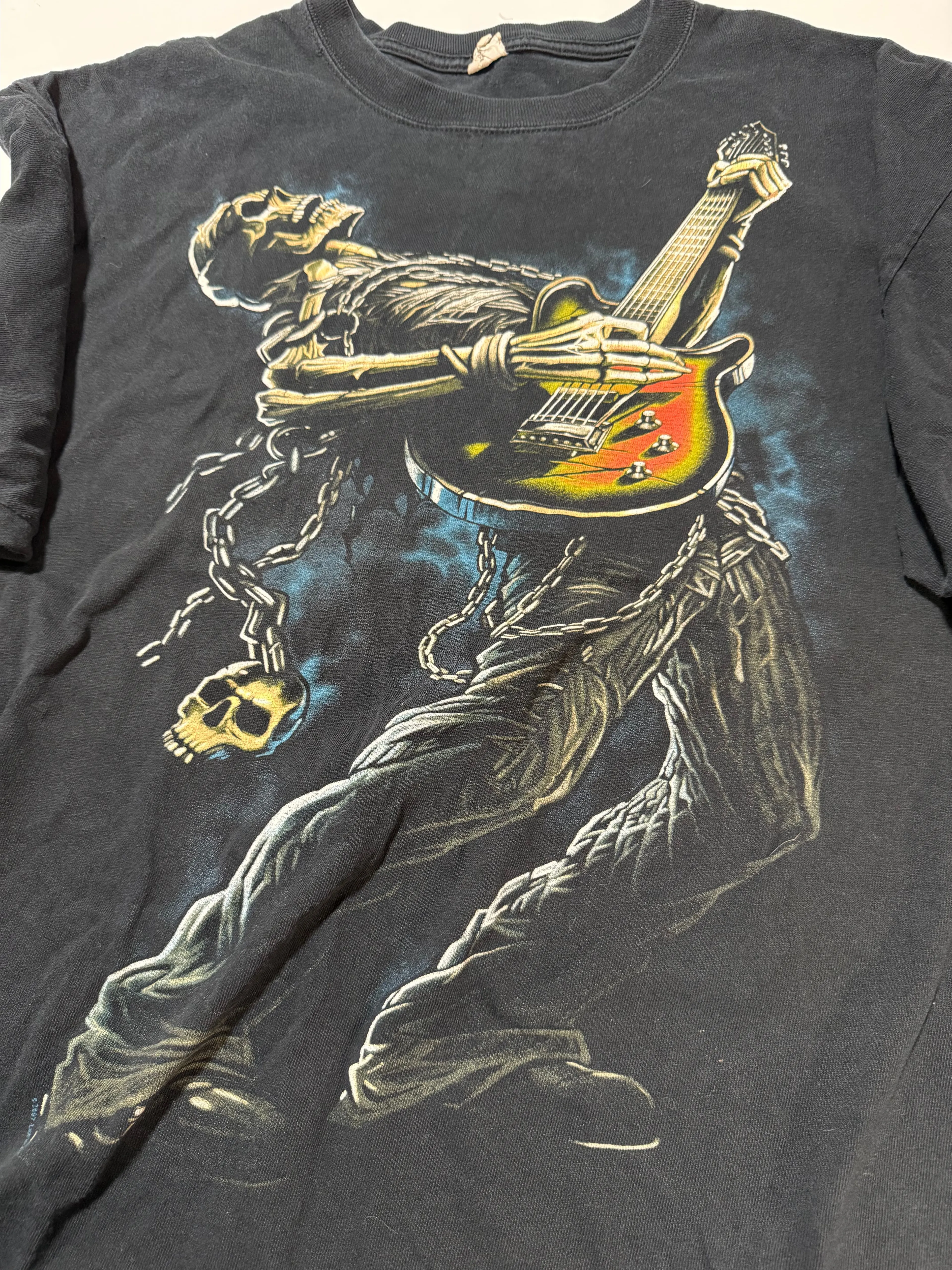 Product image for Vintage Skull Guitarist Liquid blue tee
