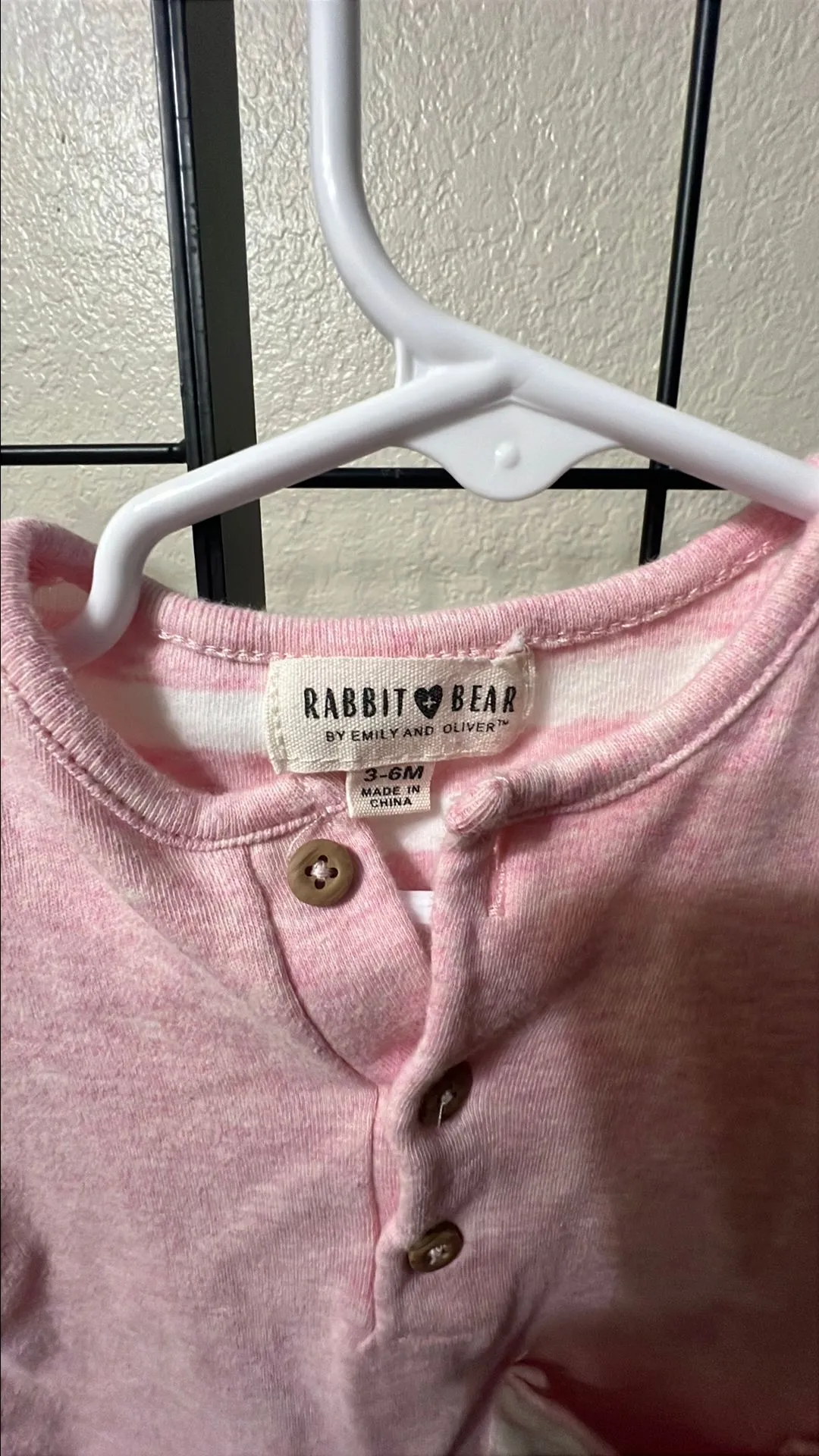 Listing Image Blurred Background