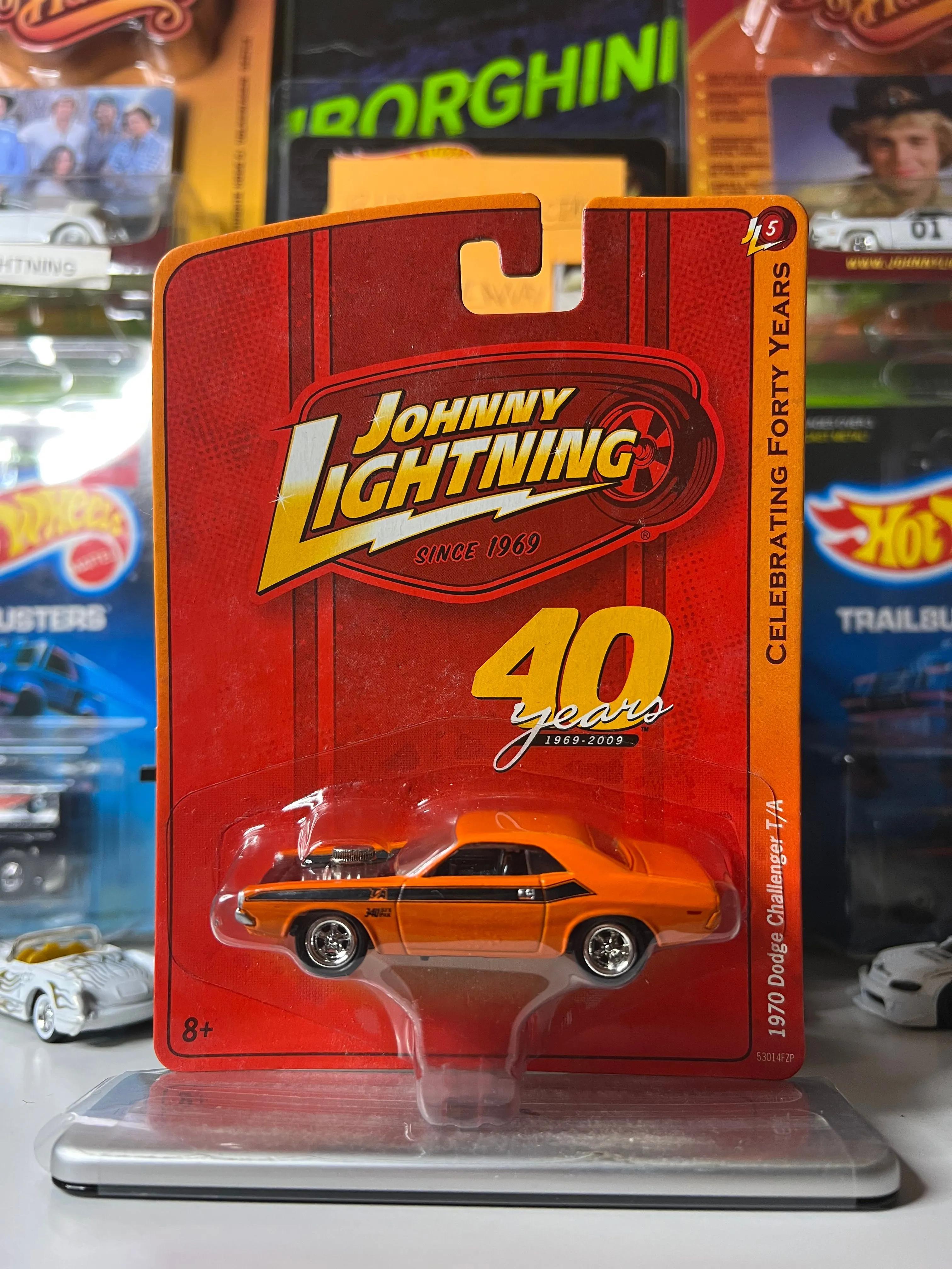 Product image for Johnny Lightning 40 Years 1970 Dodge Challenger T/A!!
