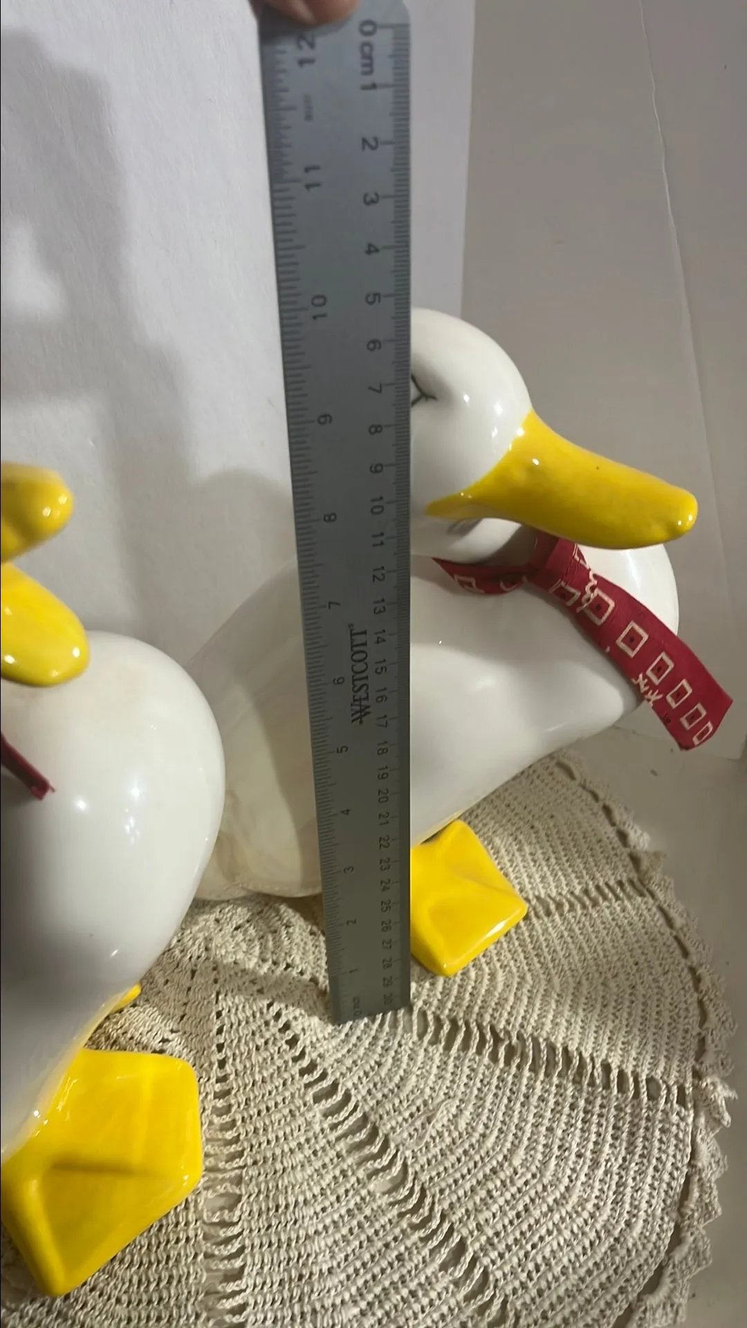 Listing Image Blurred Background