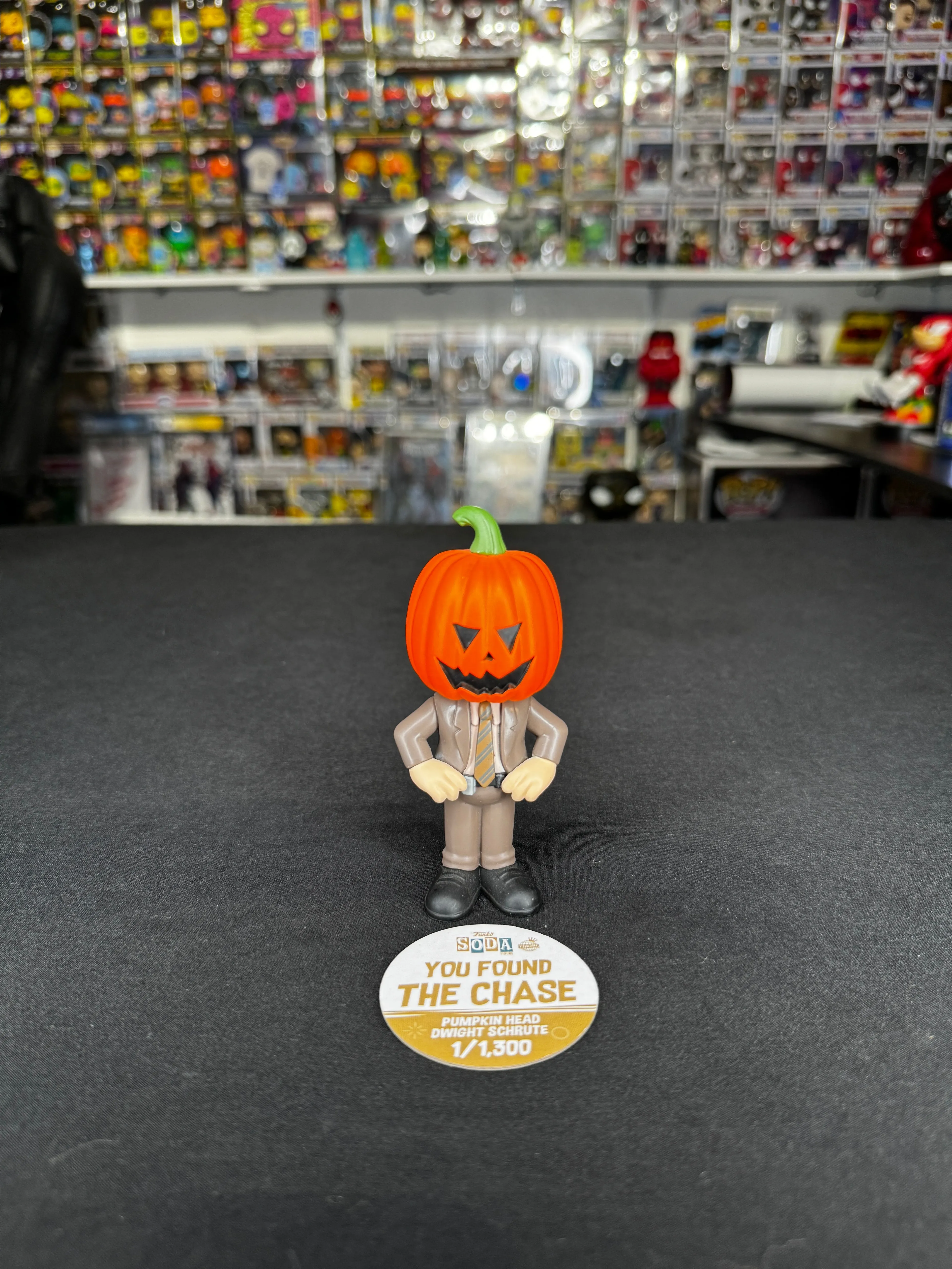 Product image for Dwight Chase Soda Pumpkin Head