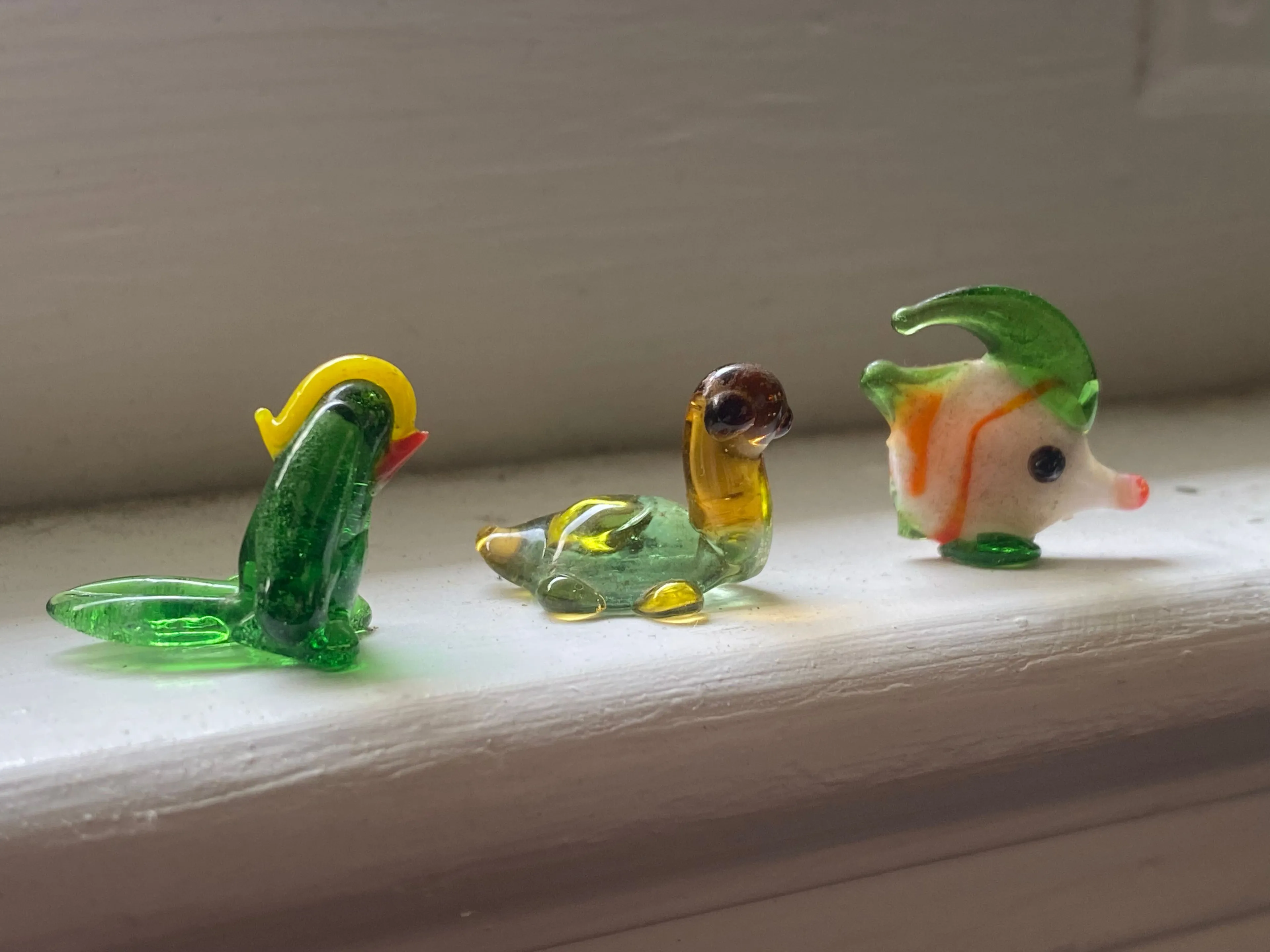 Product image for Three Tiny tiny tiny glass animals - one has damage