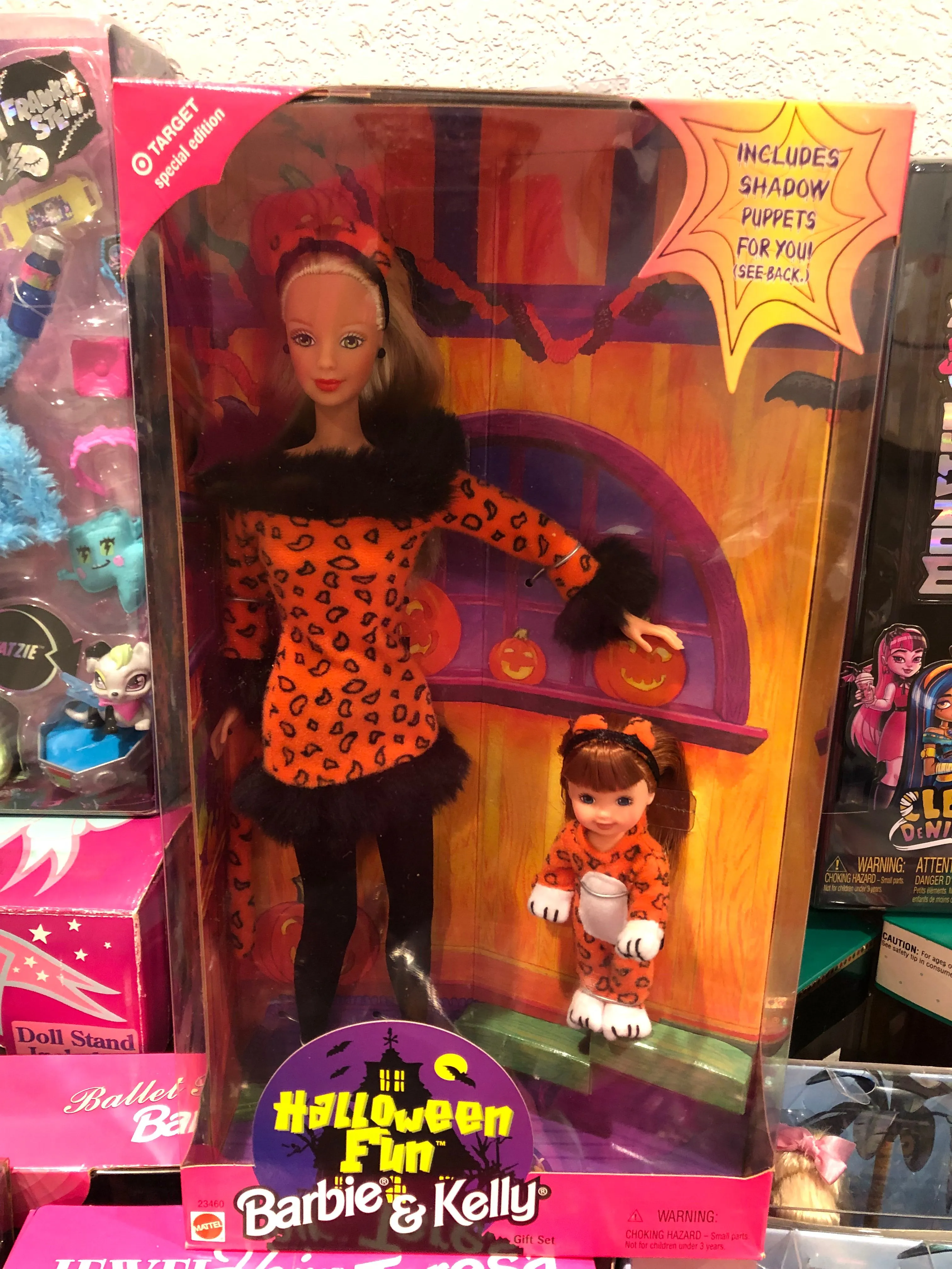 Product image for Halloween Fun Barbie & Kelly