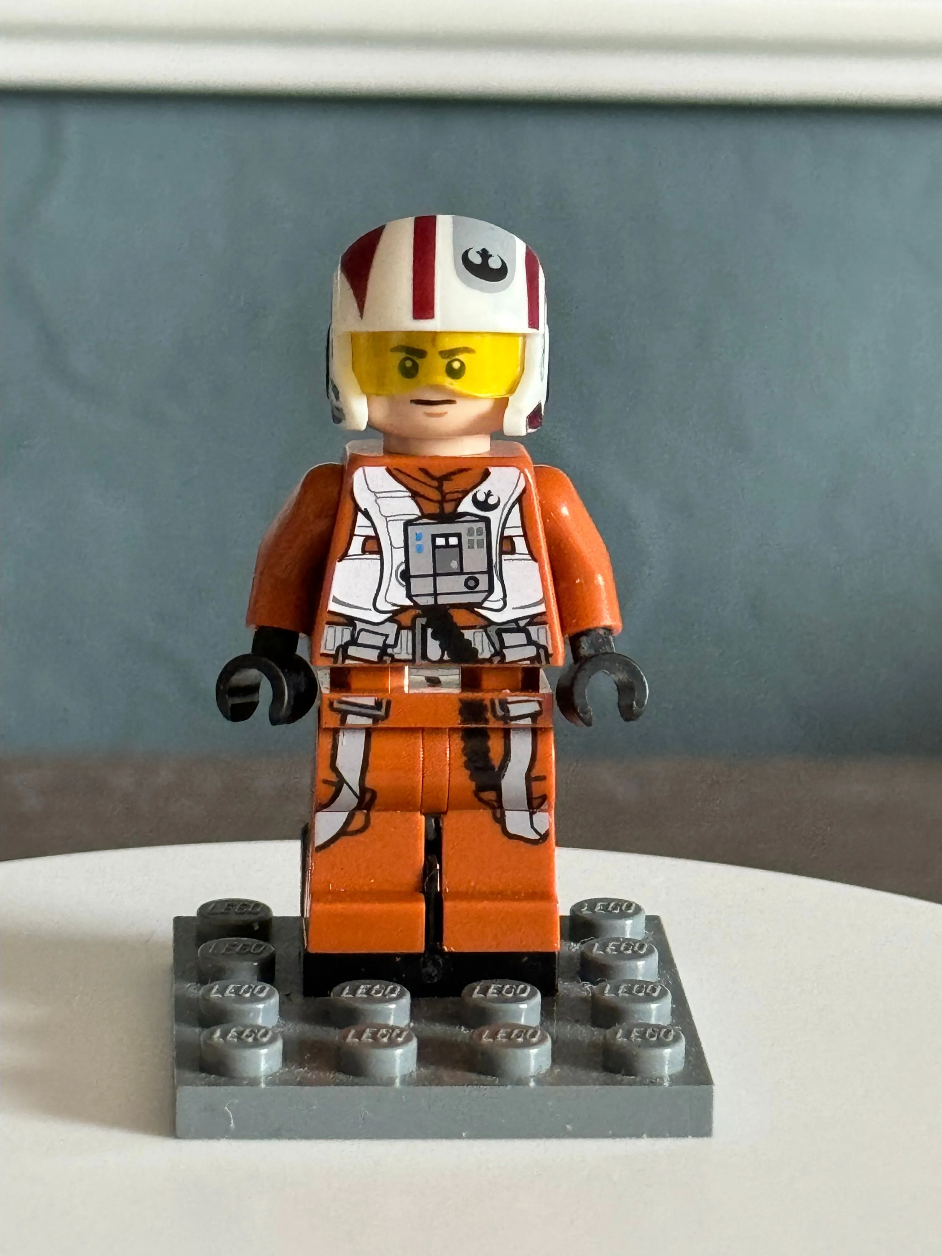 Product image for Resistance X-wing Pilot